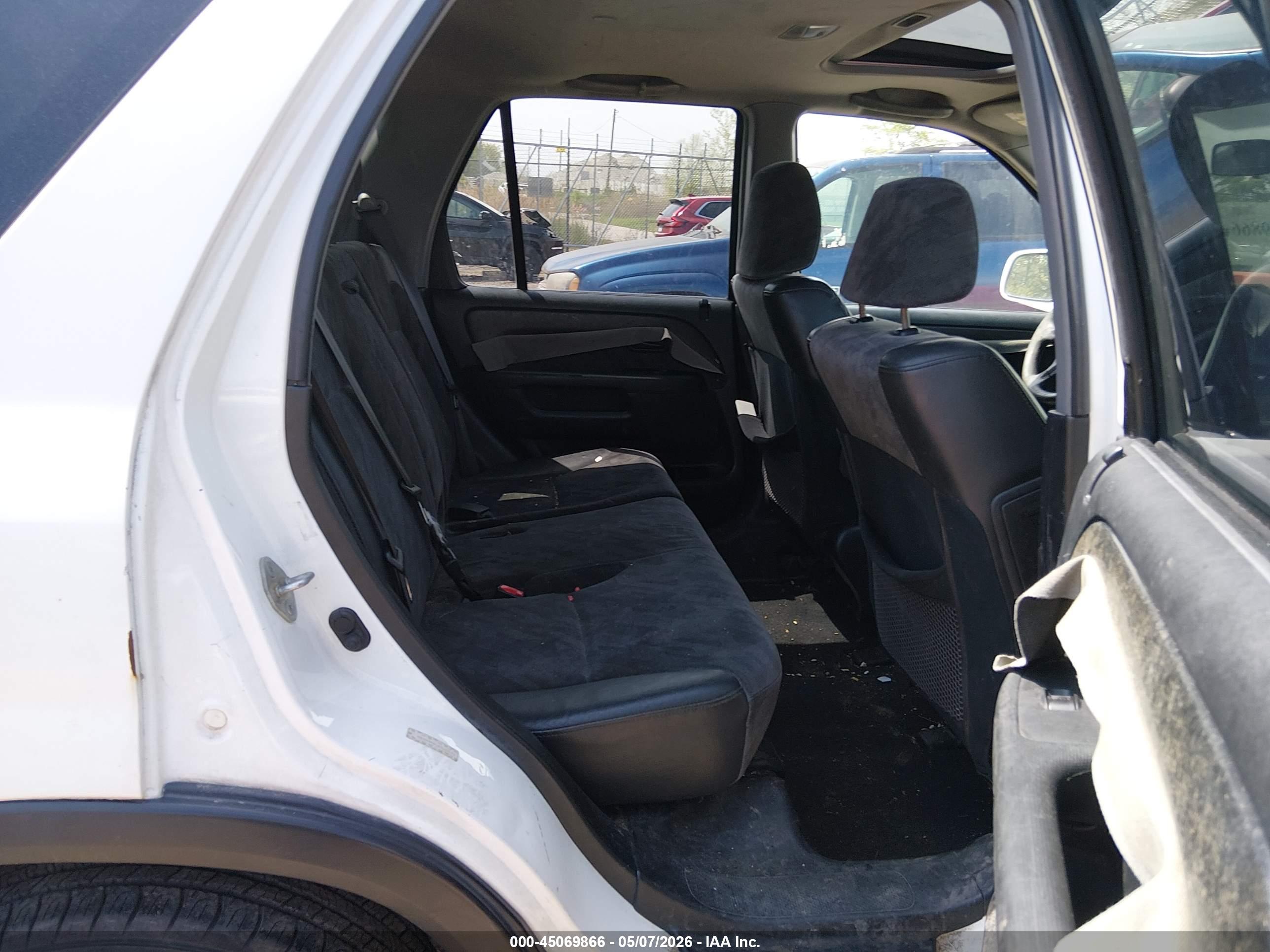 HONDA CR-V image 8