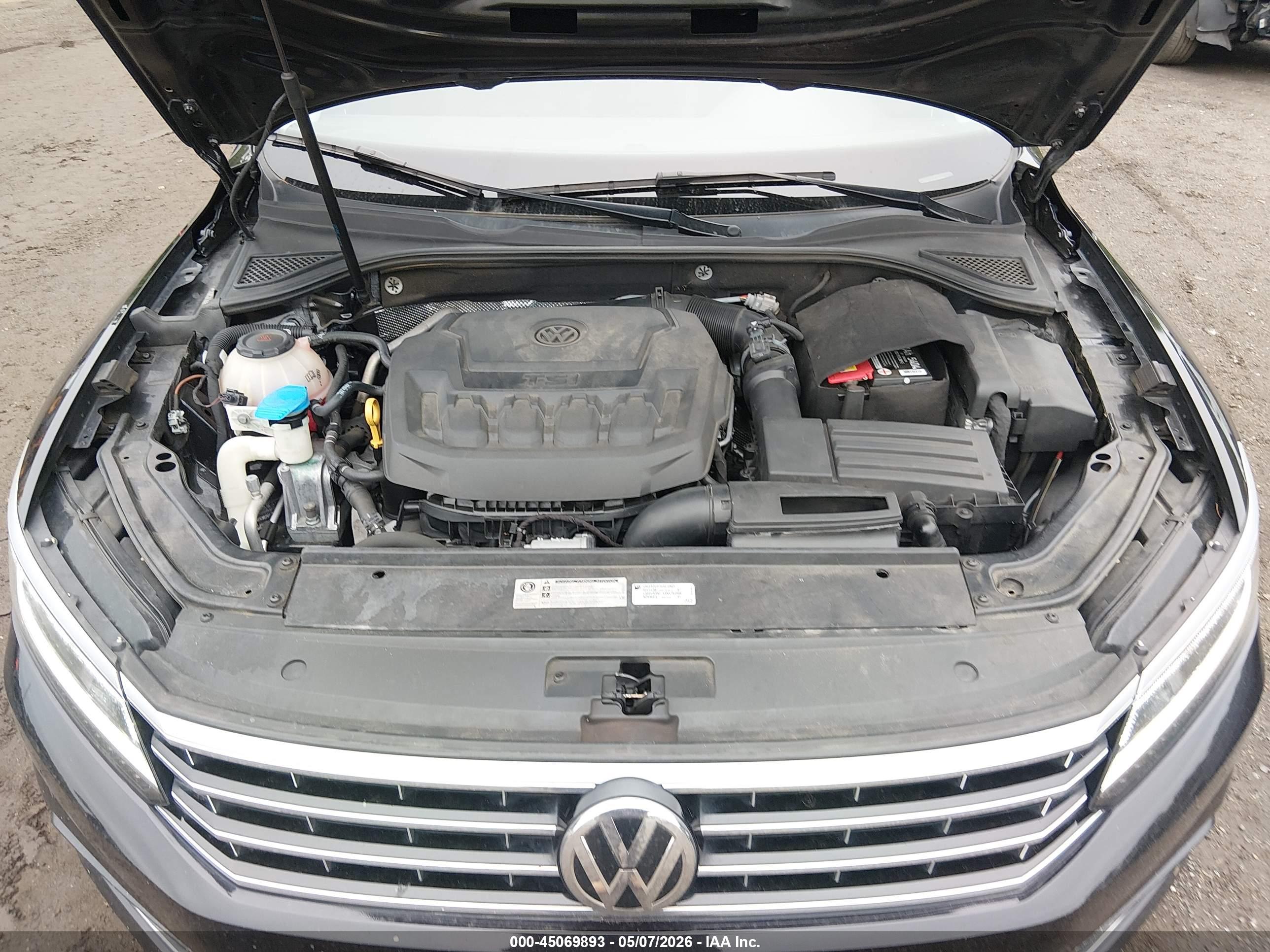 VOLKSWAGEN PASSAT image 10