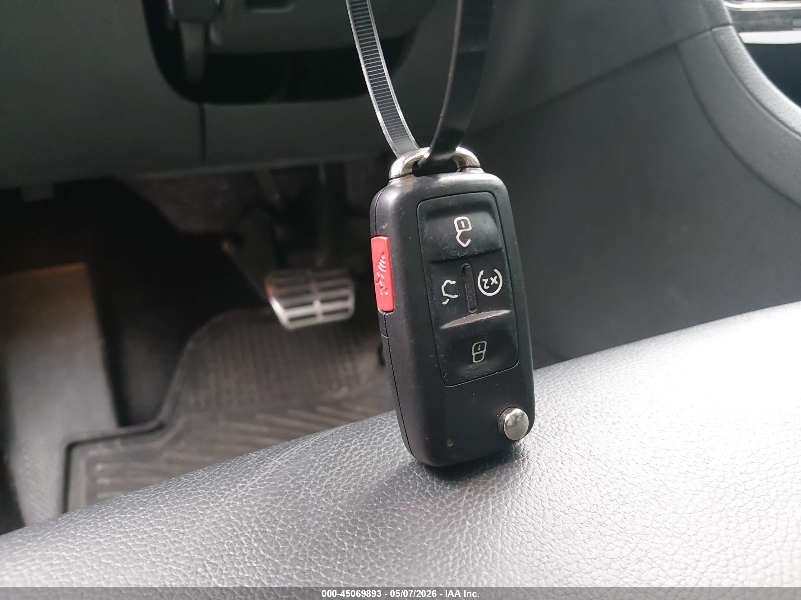 VOLKSWAGEN PASSAT image 11
