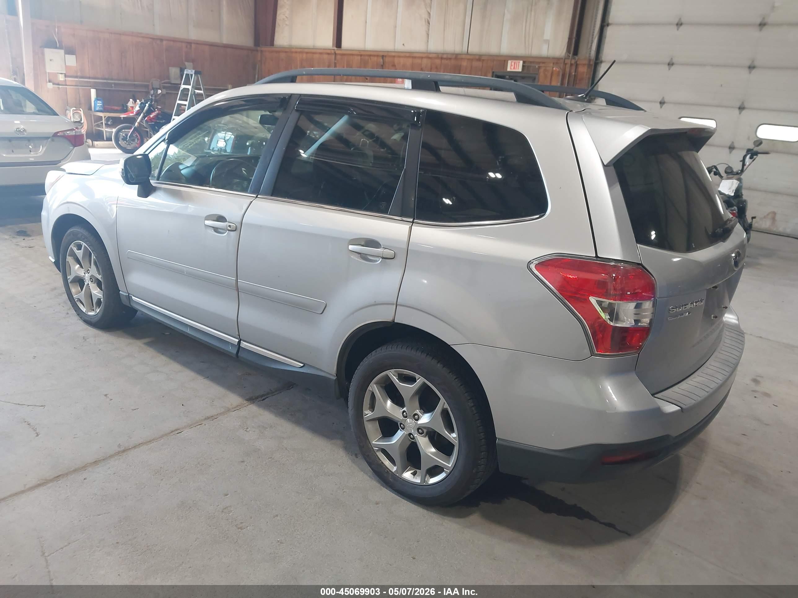 SUBARU FORESTER image 3