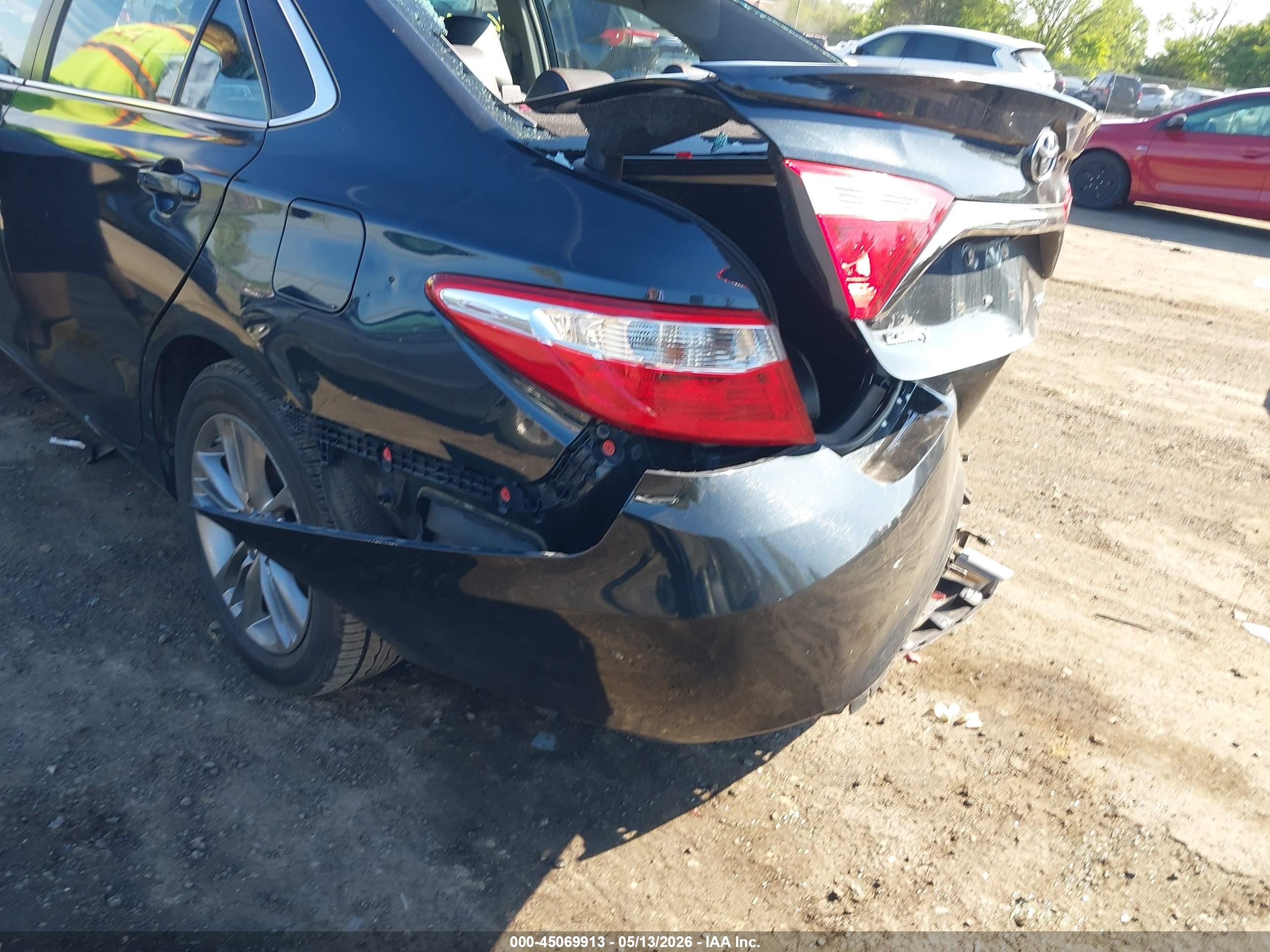 TOYOTA CAMRY image 6