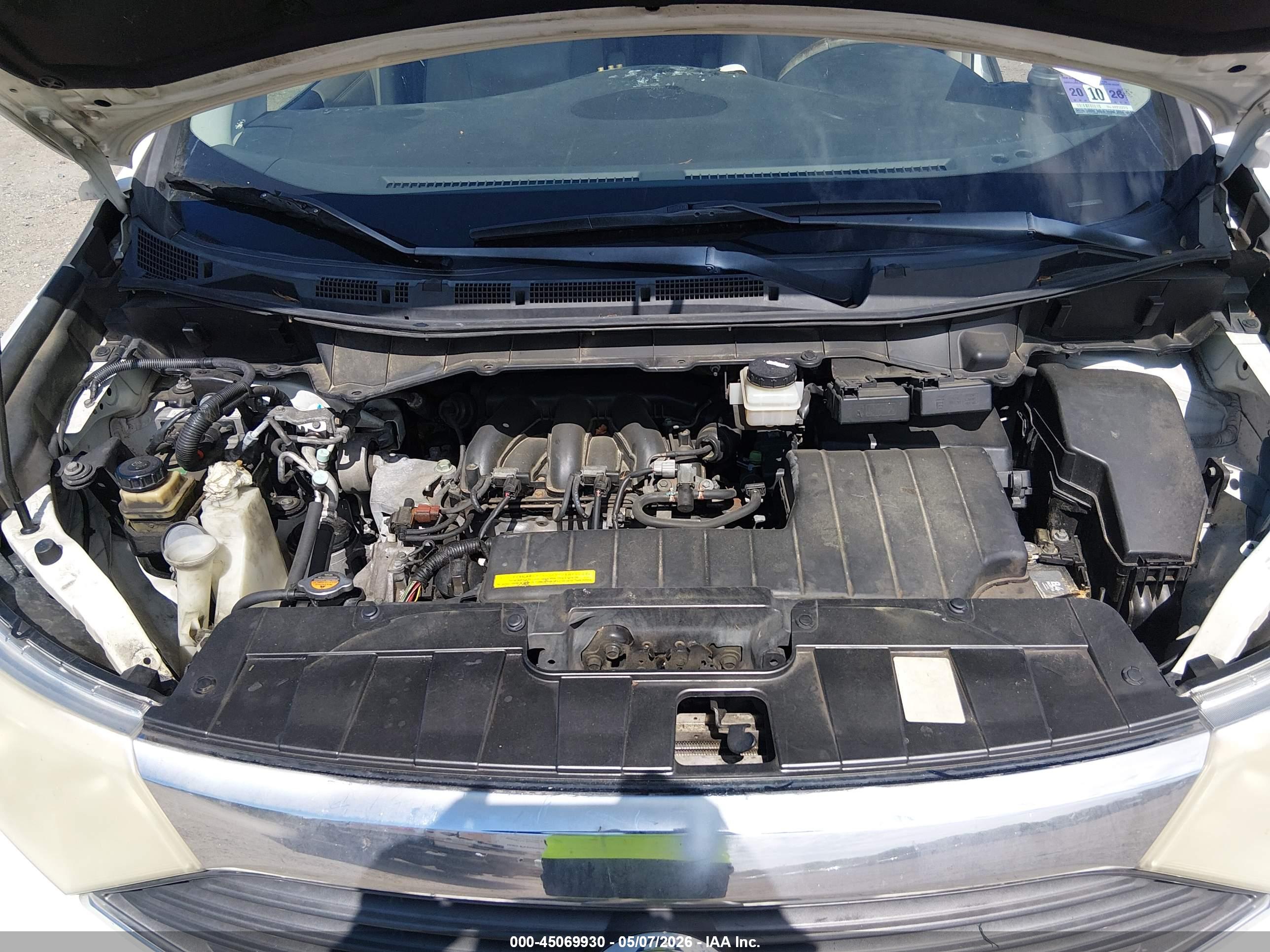NISSAN QUEST image 10