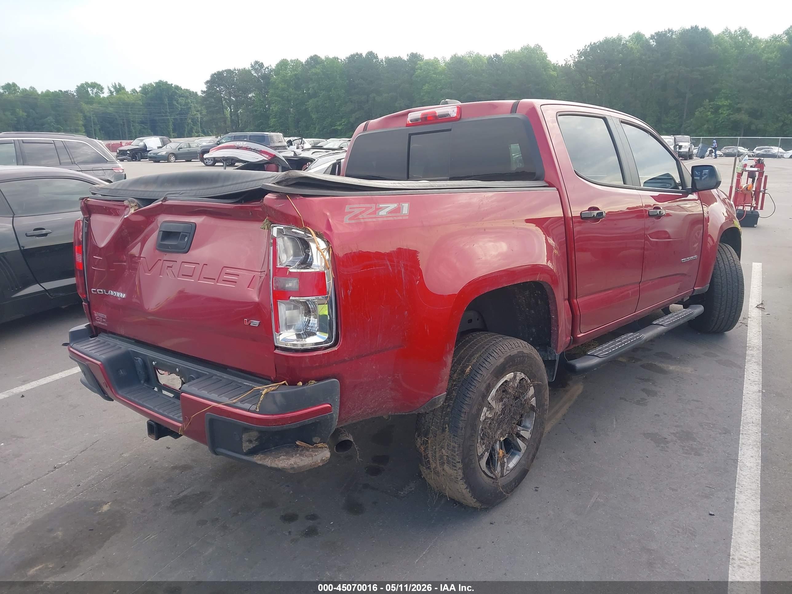 CHEVROLET COLORADO image 4