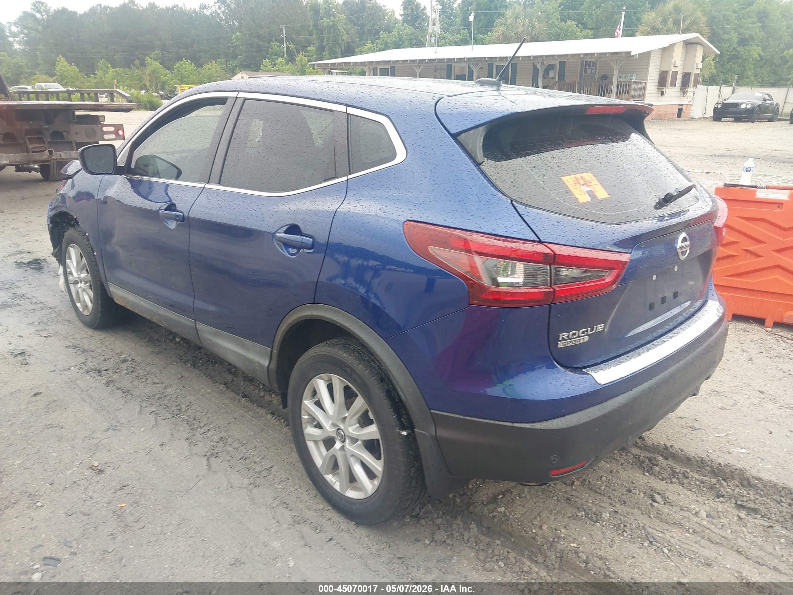 NISSAN ROGUE image 3