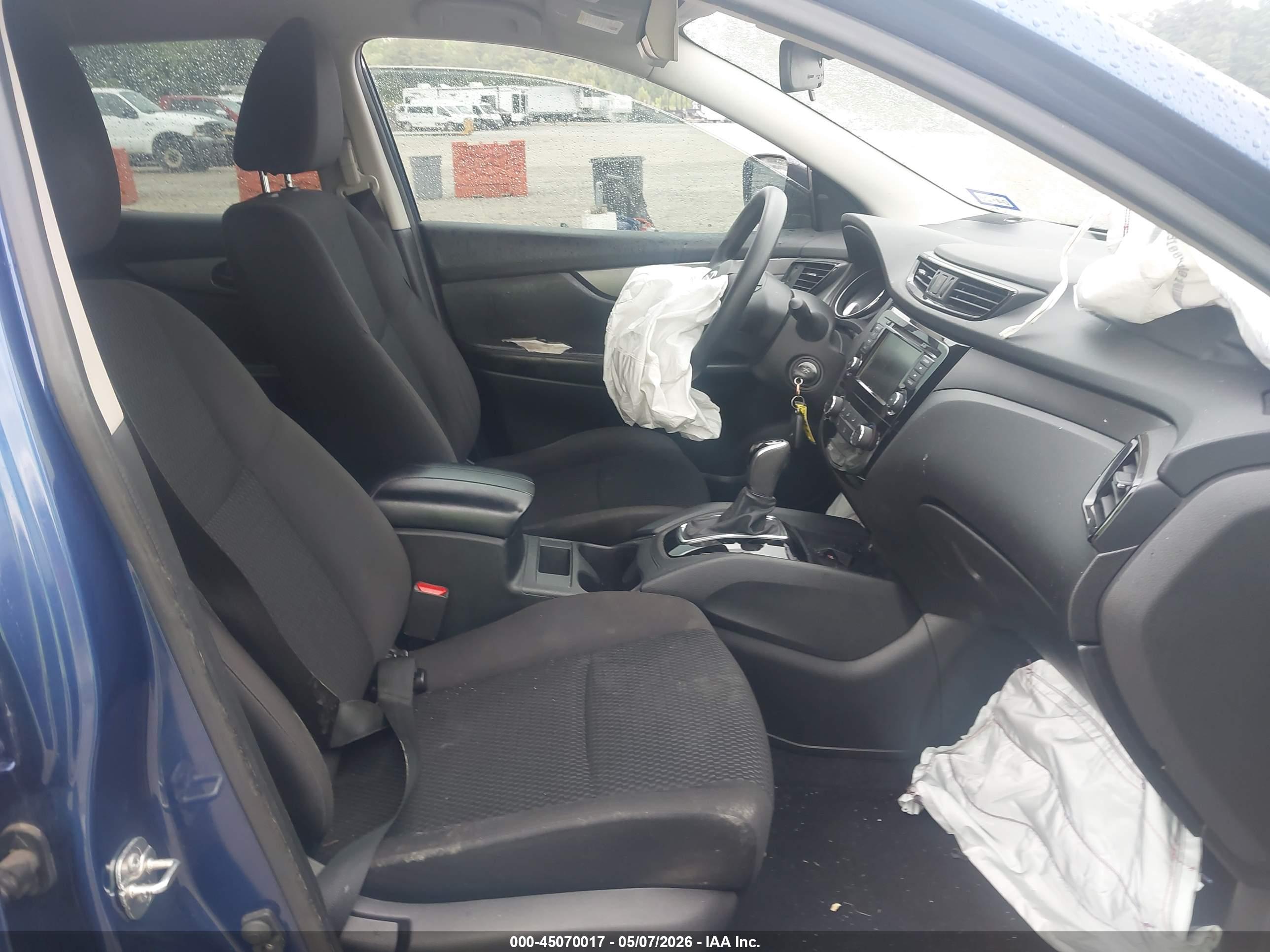 NISSAN ROGUE image 5