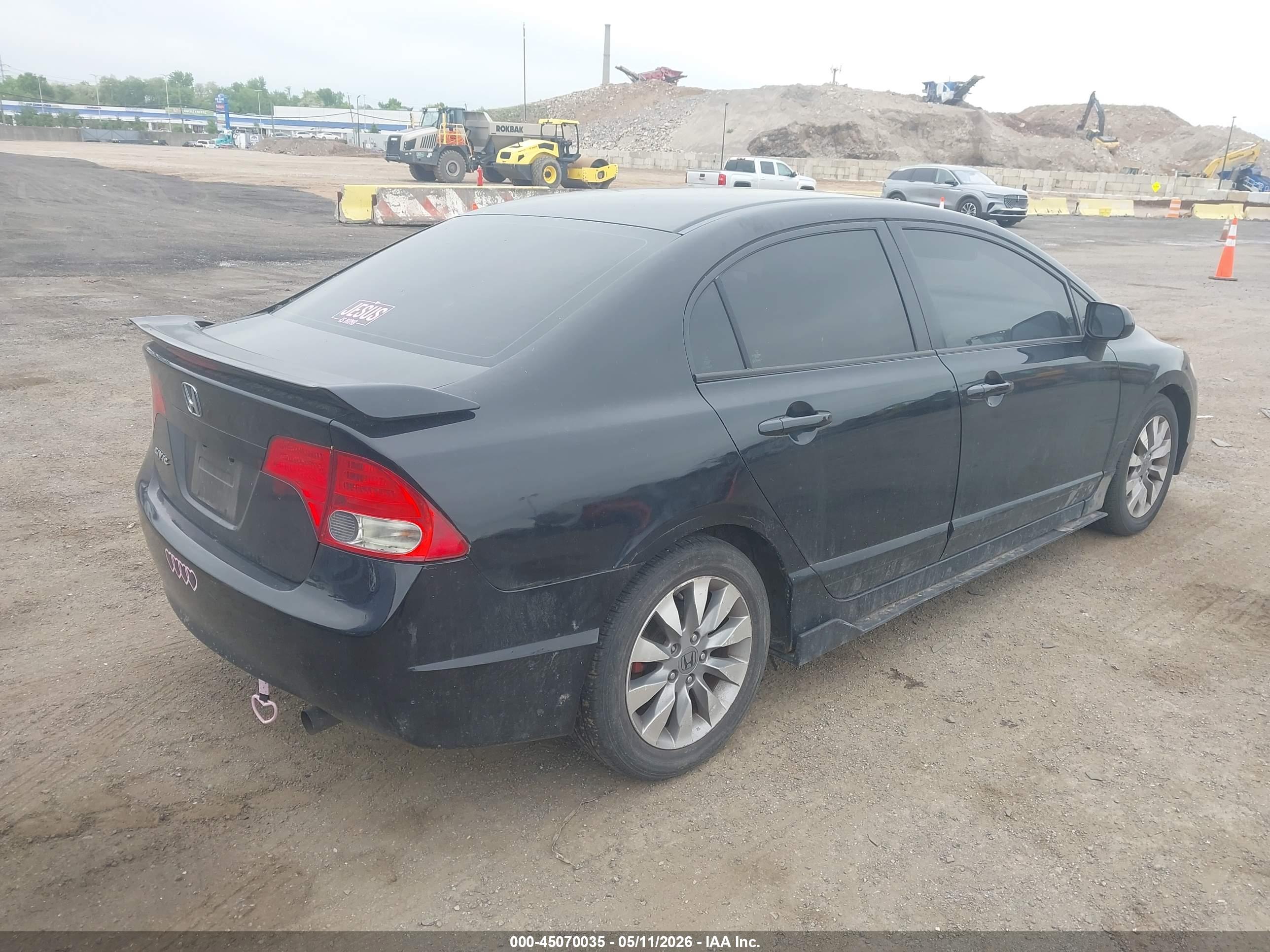 HONDA CIVIC image 4