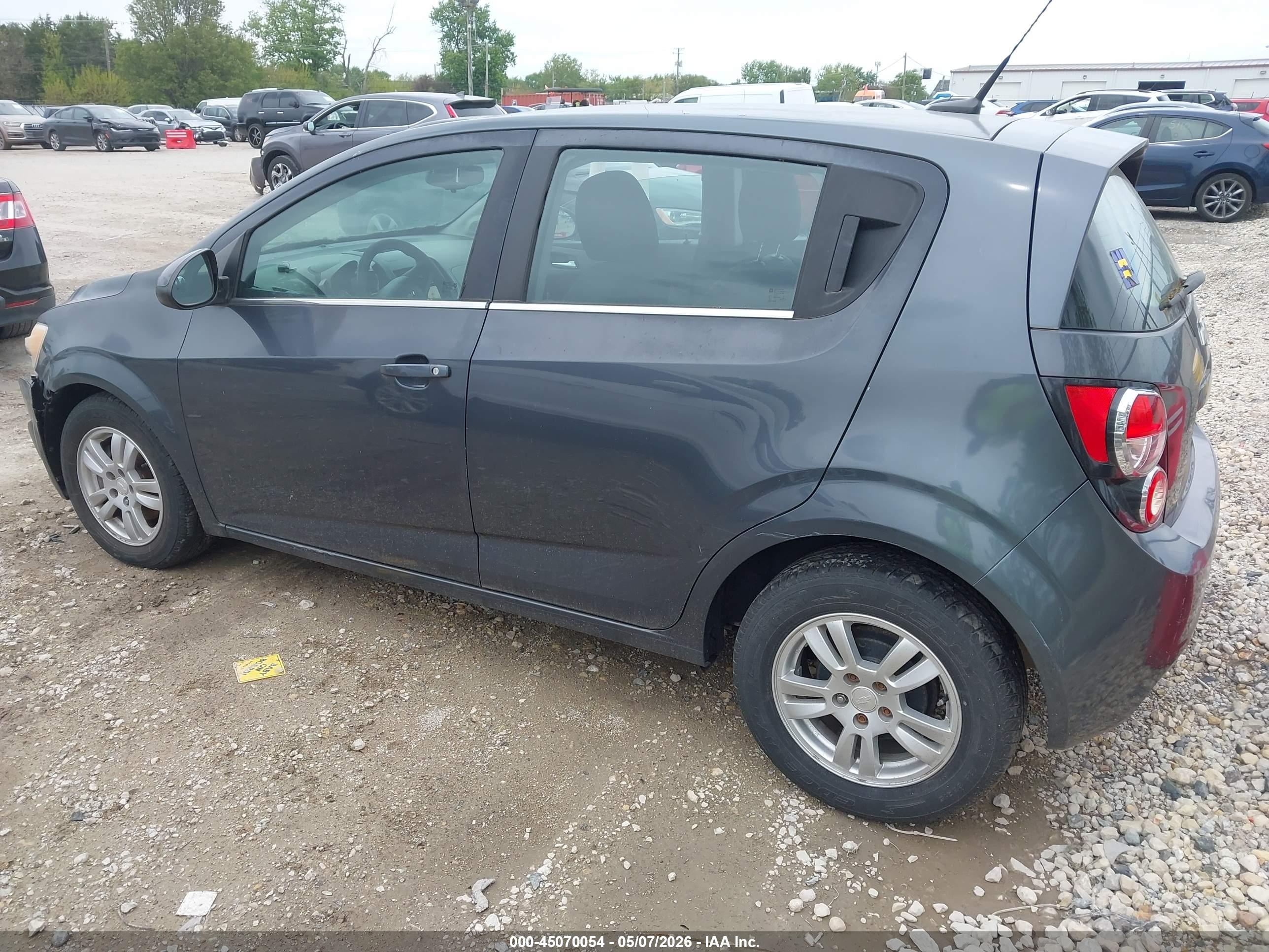 CHEVROLET SONIC image 3