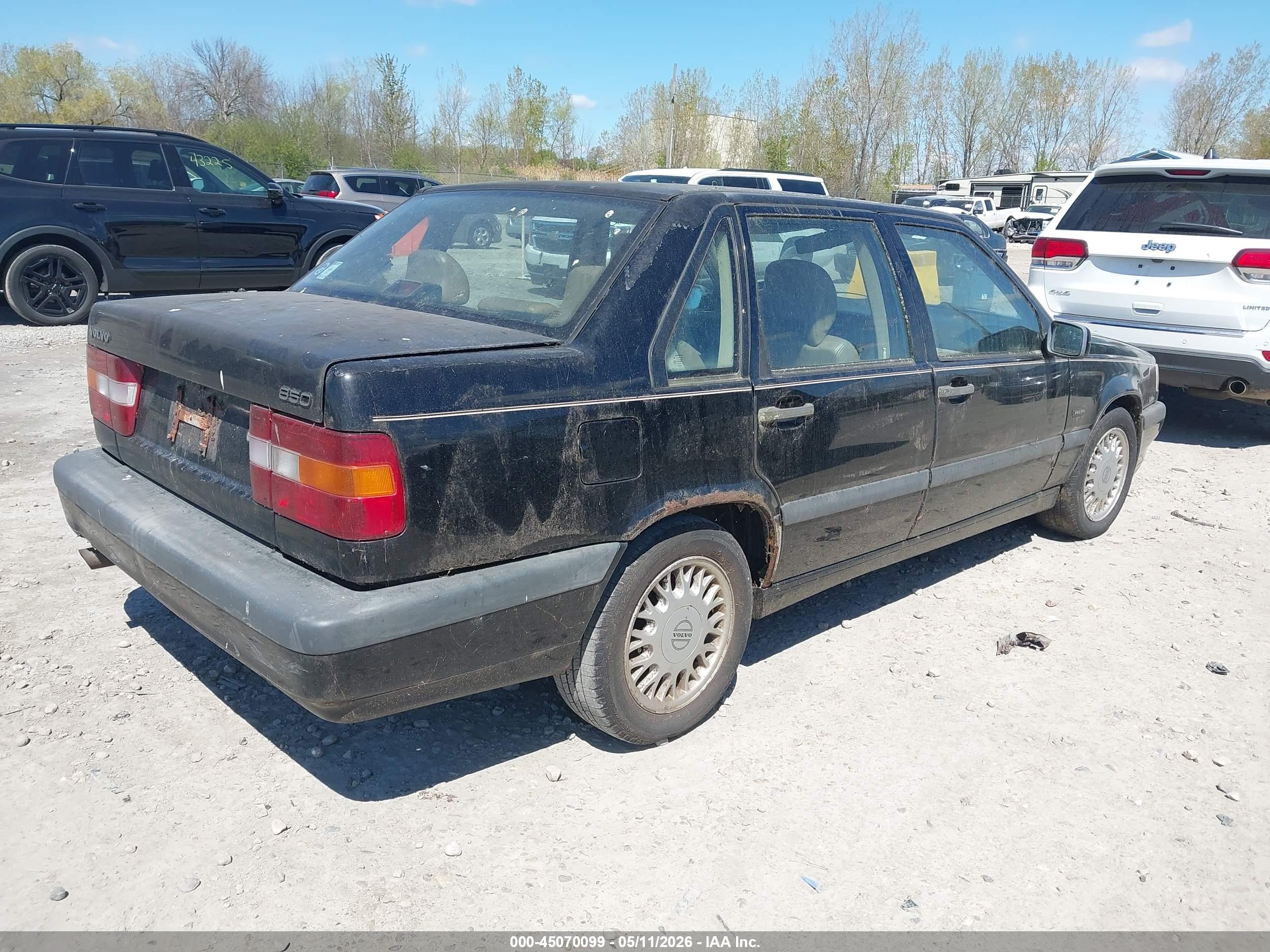 VOLVO 850 image 4
