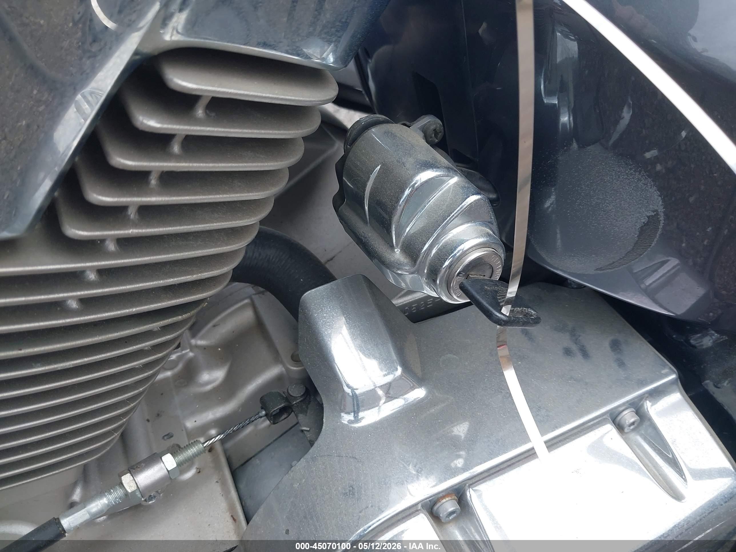 HONDA VTX1300 image 11