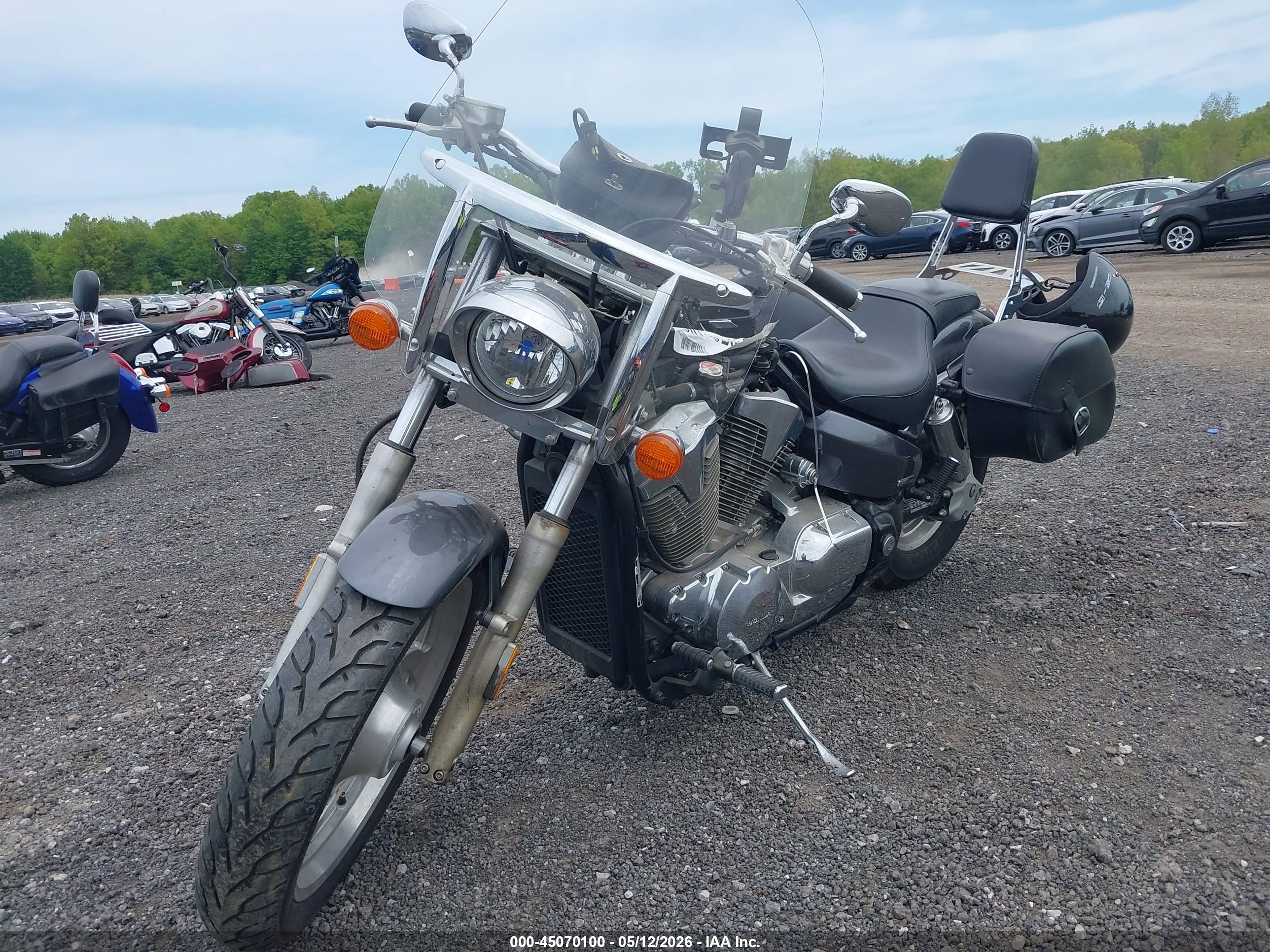 HONDA VTX1300 image 2