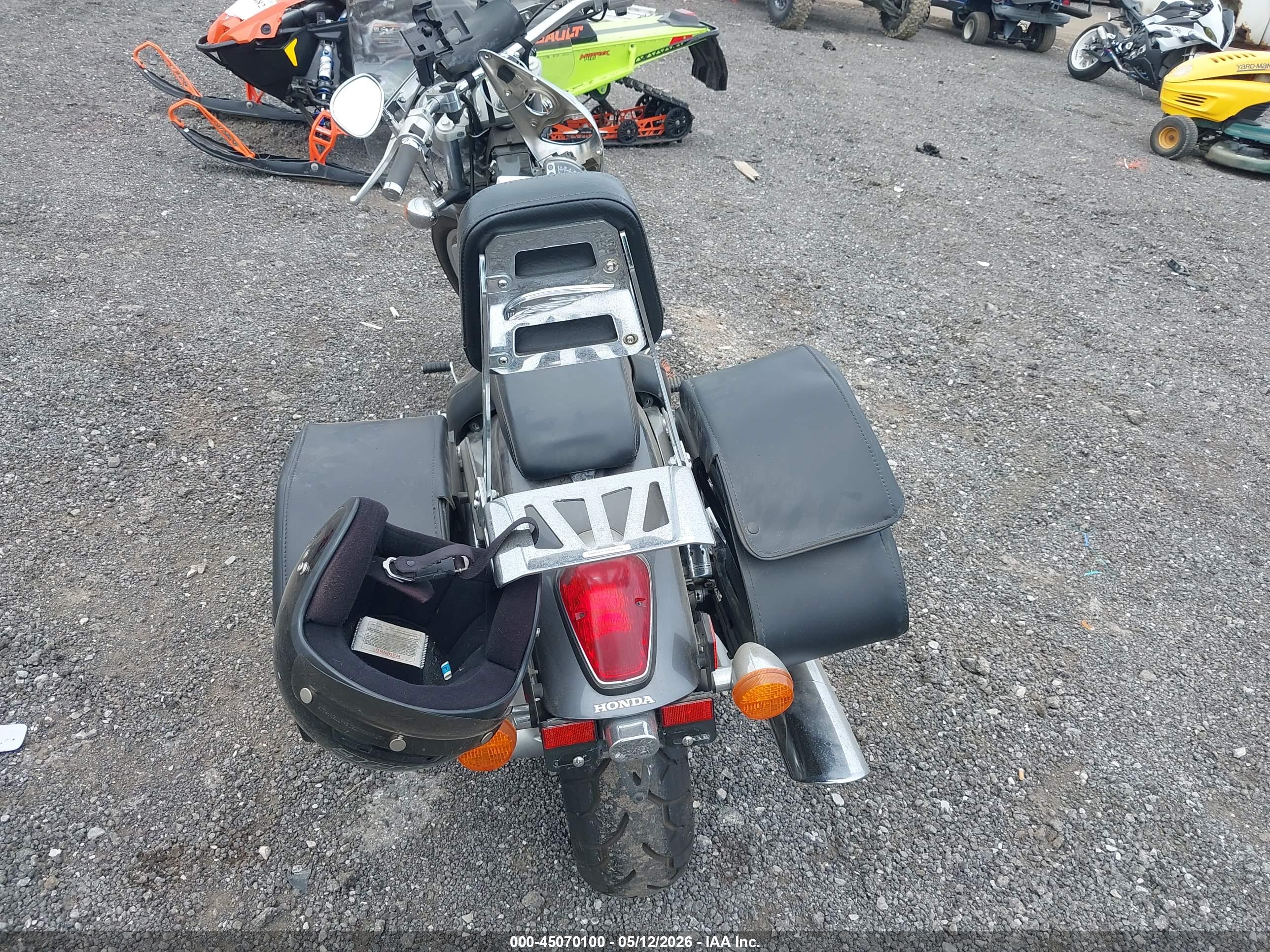 HONDA VTX1300 image 6