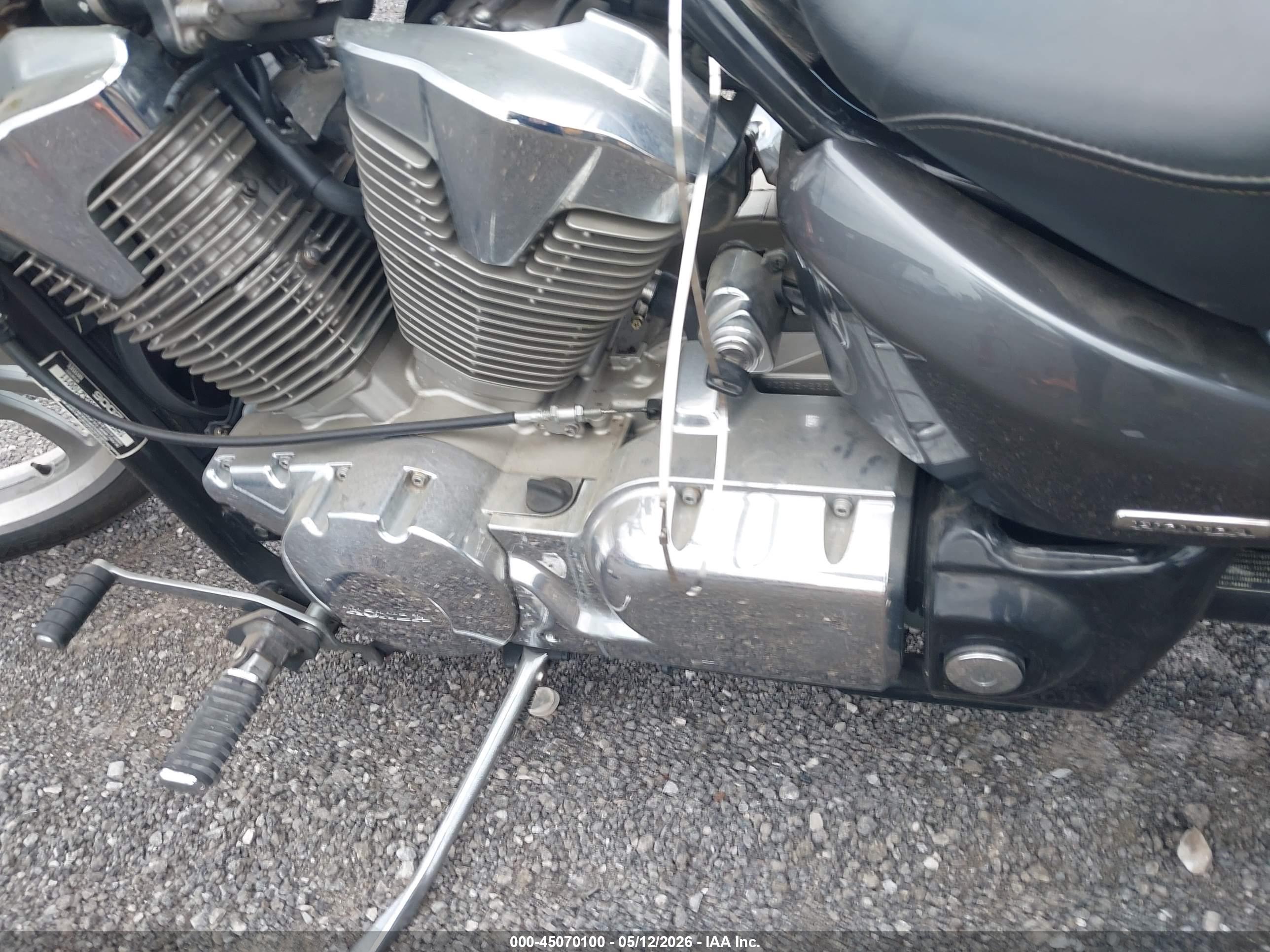 HONDA VTX1300 image 9