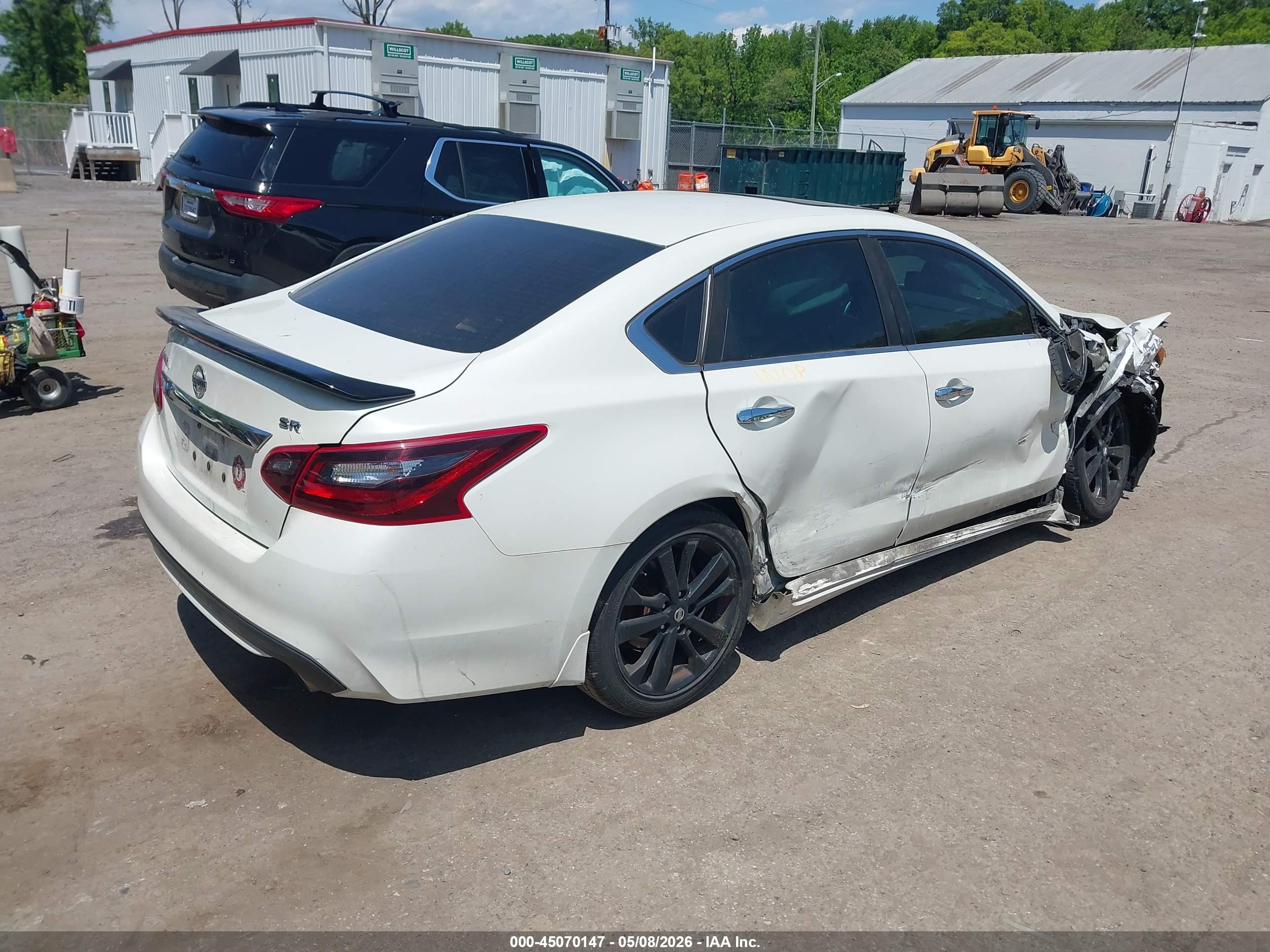 NISSAN ALTIMA image 4