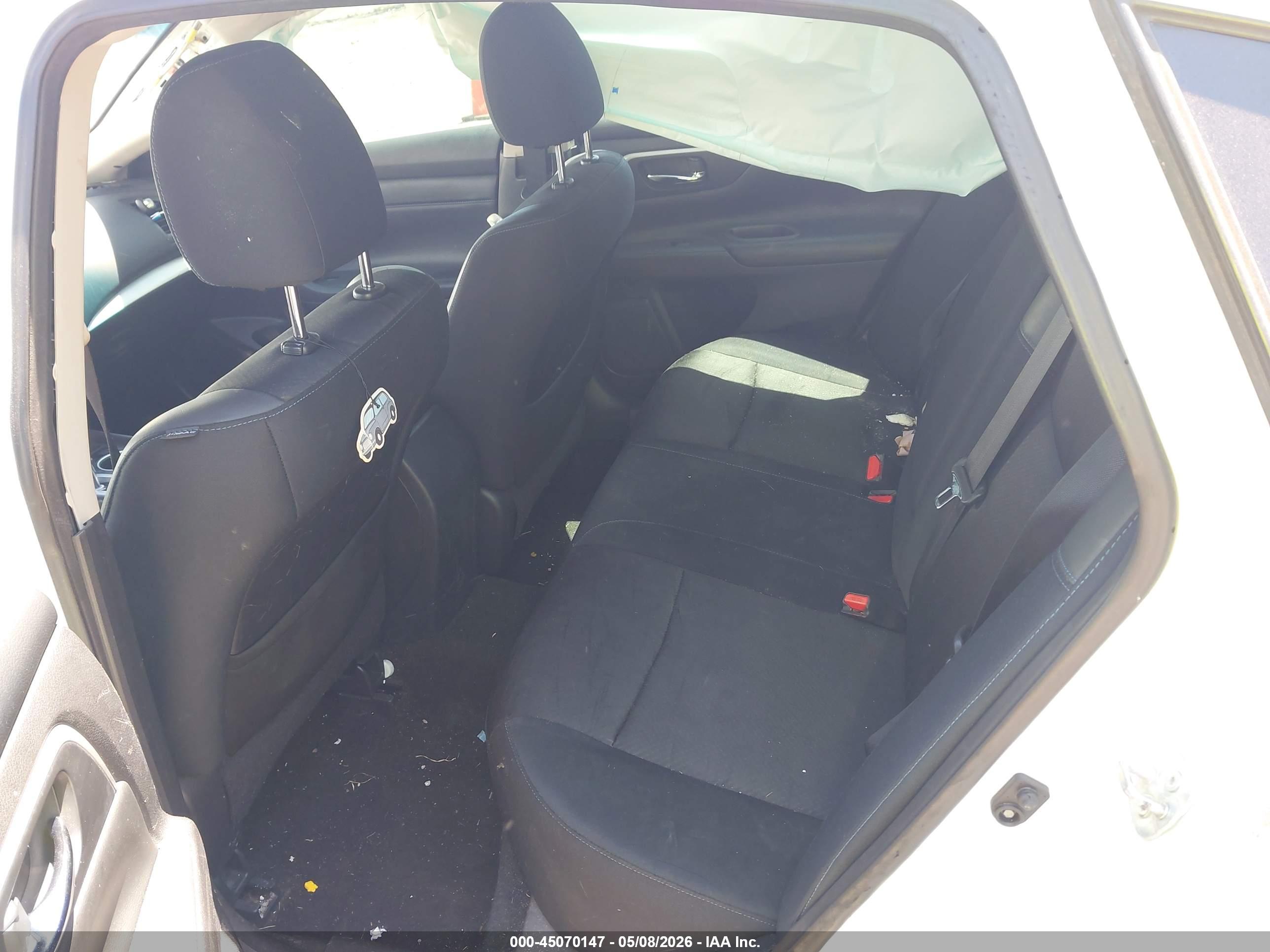 NISSAN ALTIMA image 8