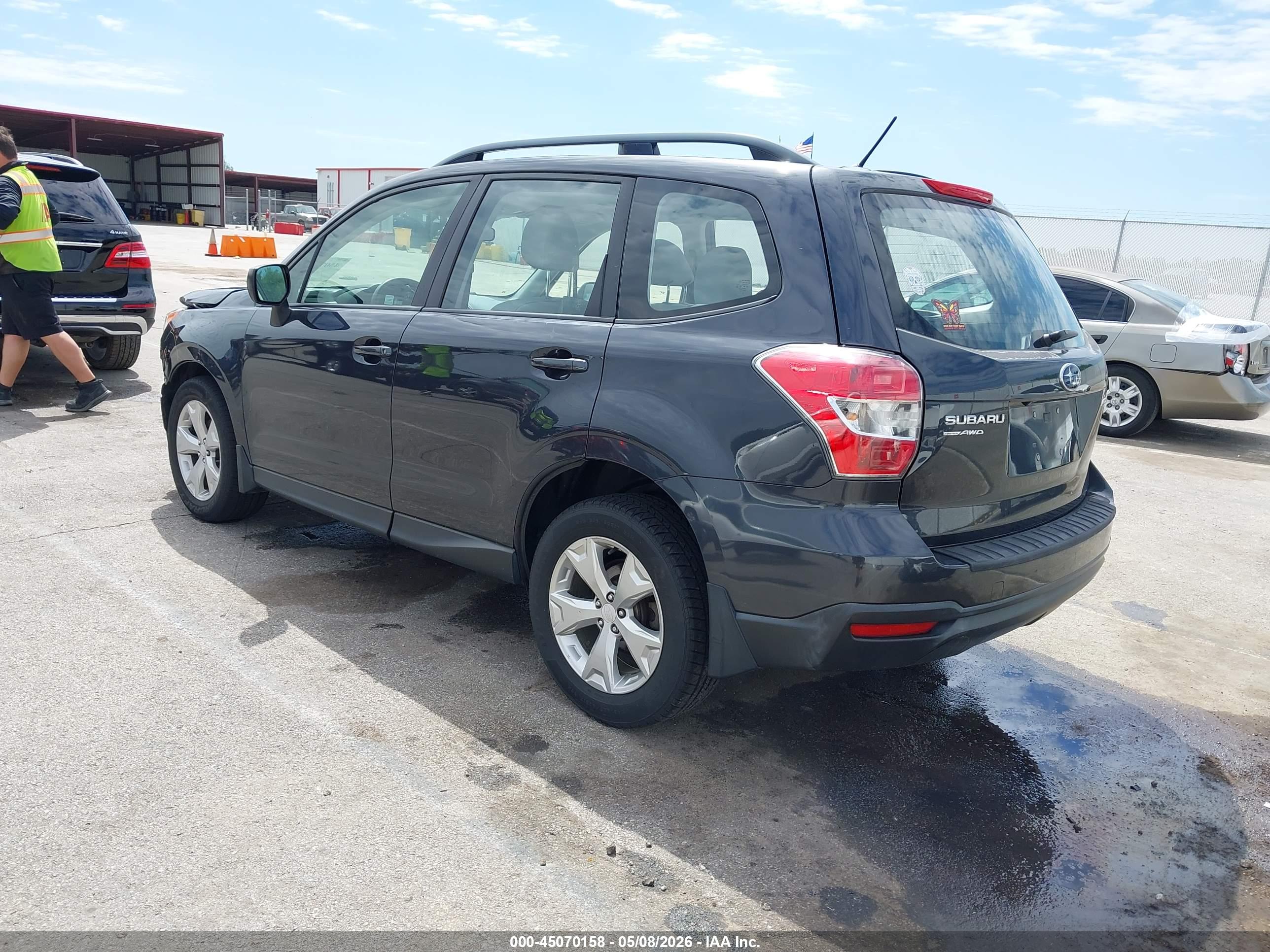 SUBARU FORESTER image 3