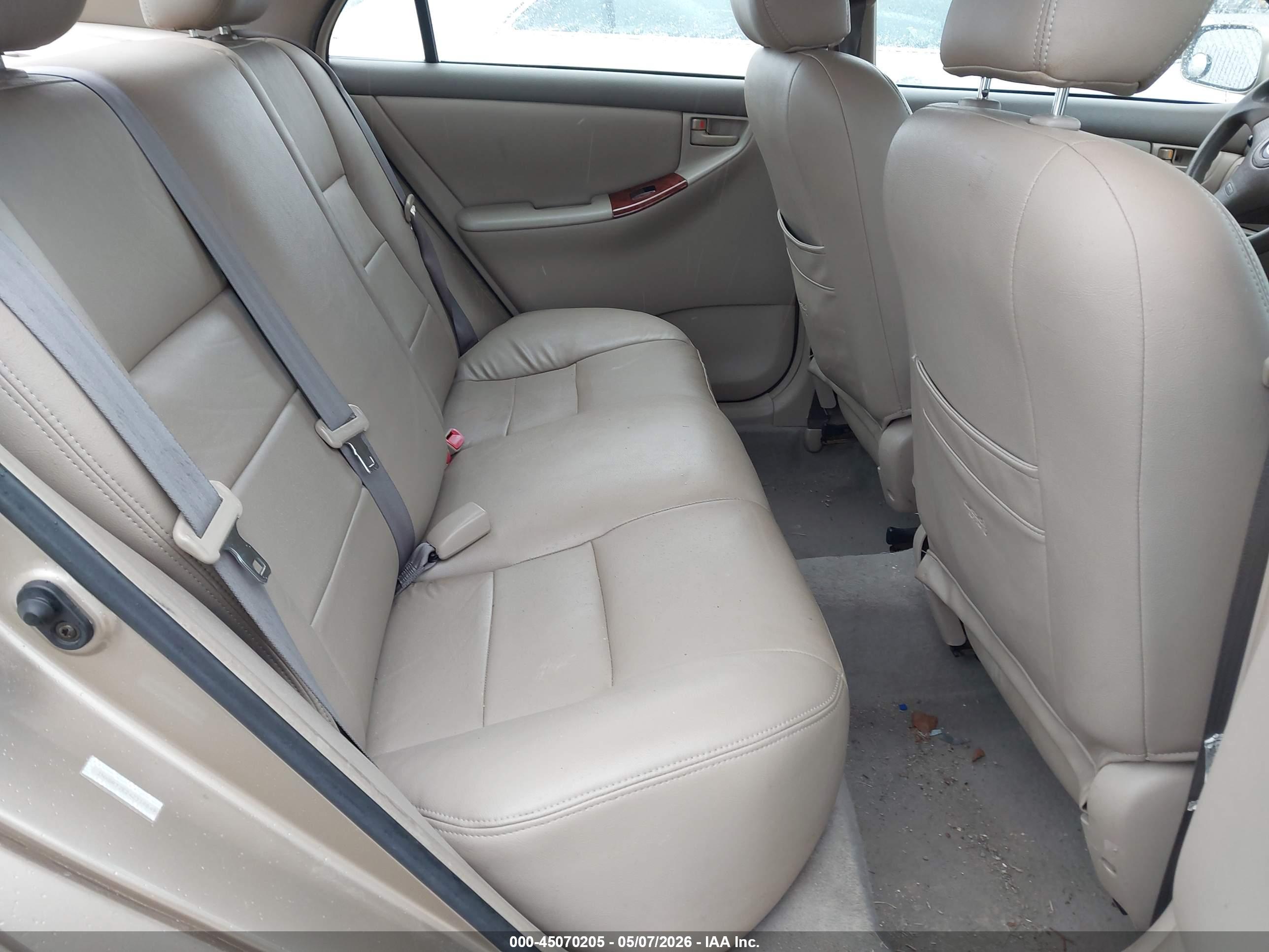 TOYOTA COROLLA image 8
