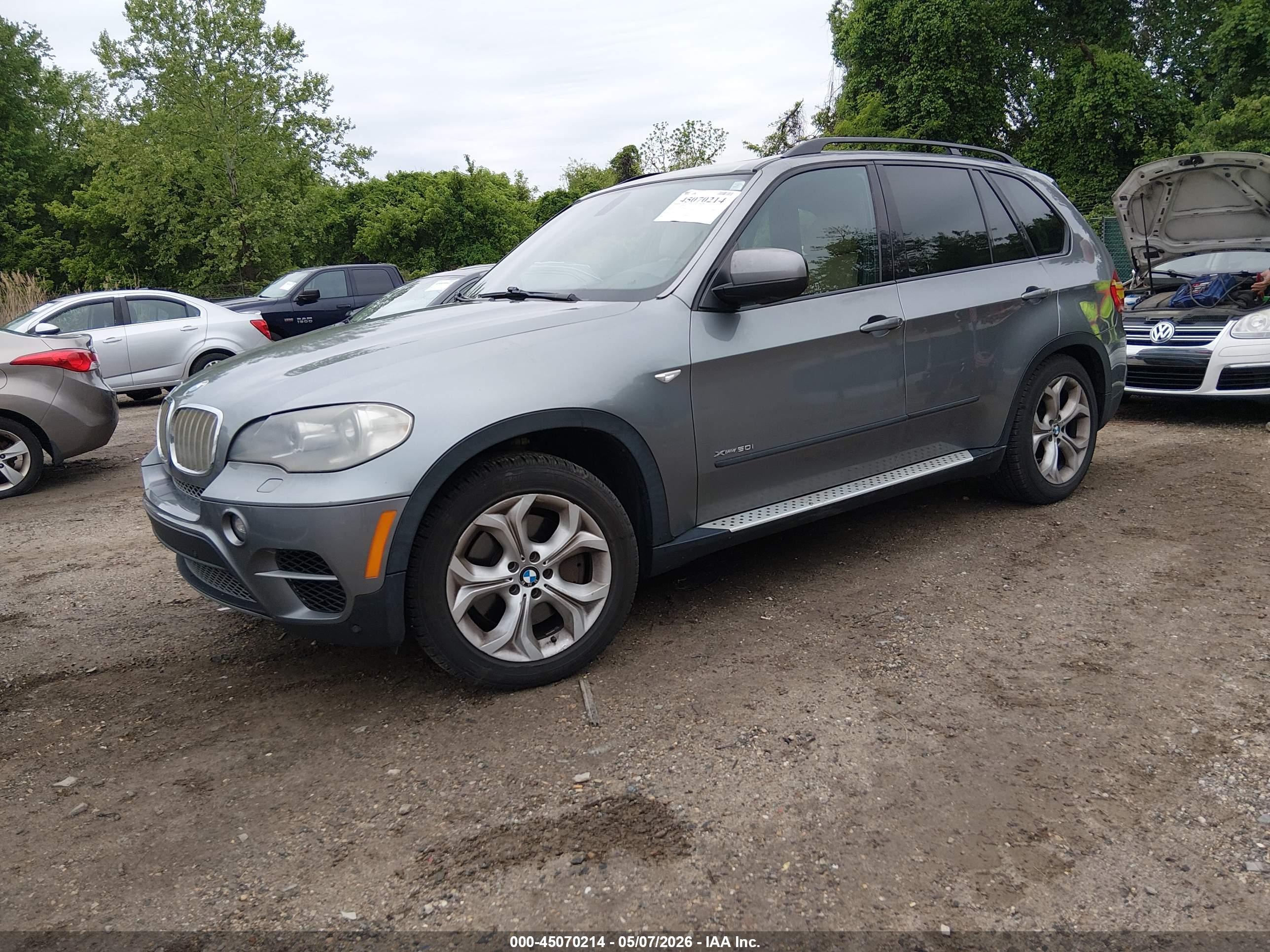 BMW X5 image 2