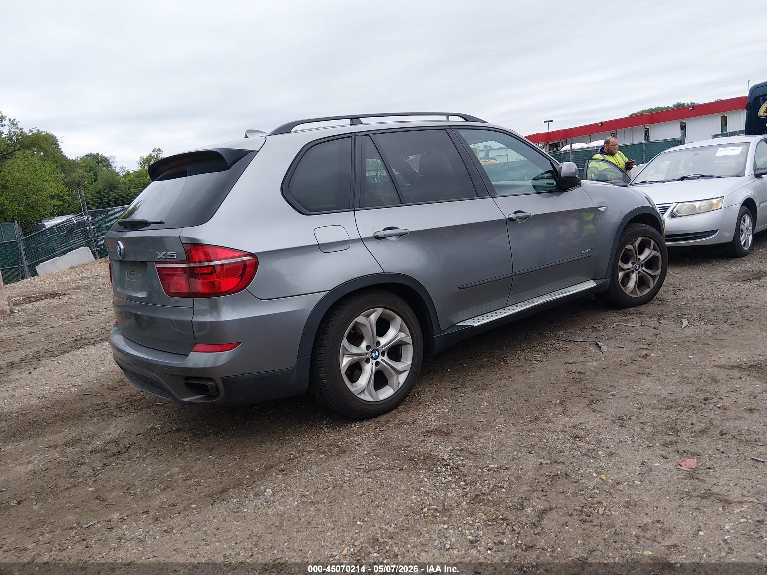 BMW X5 image 4