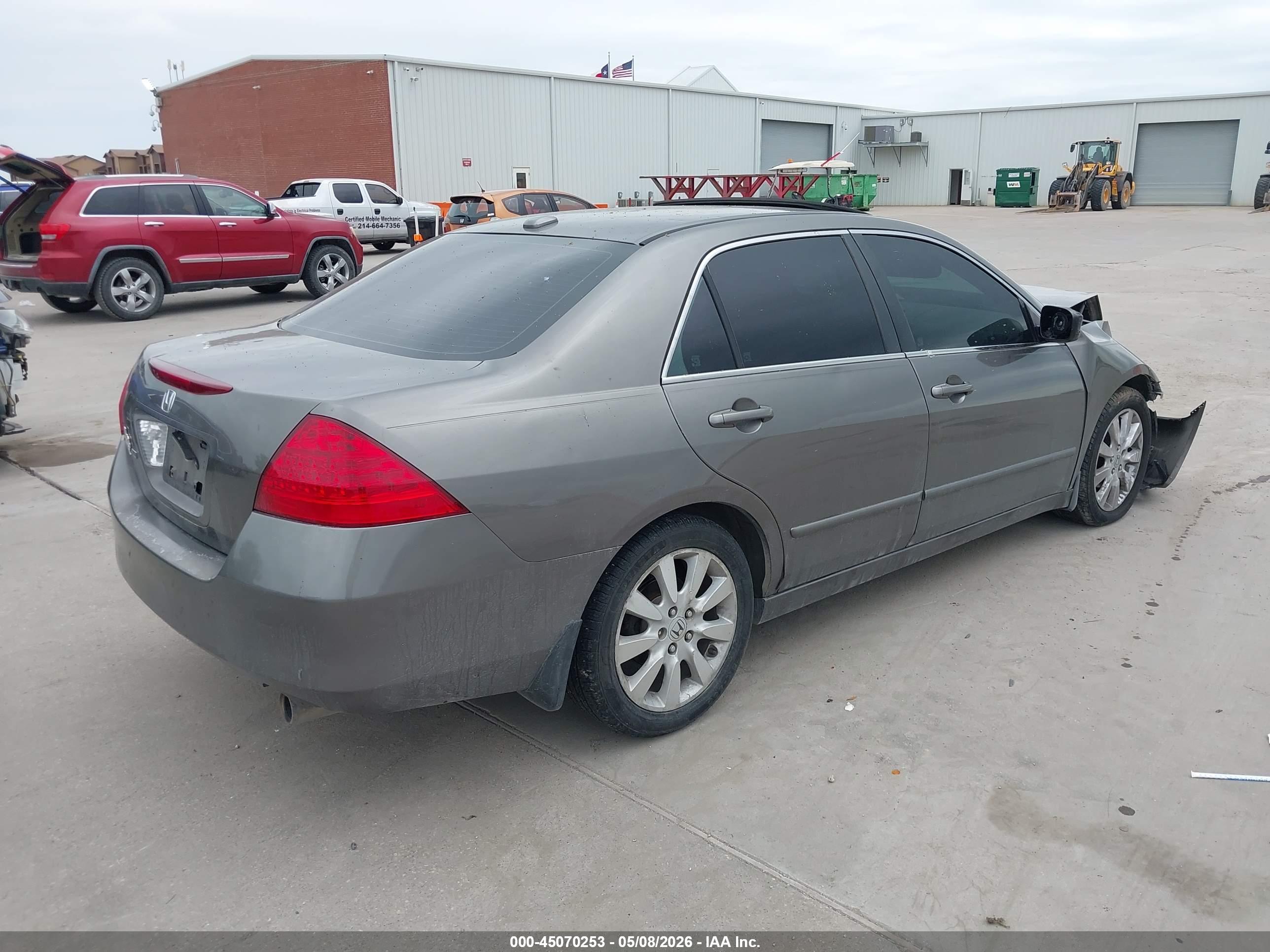 HONDA ACCORD image 4