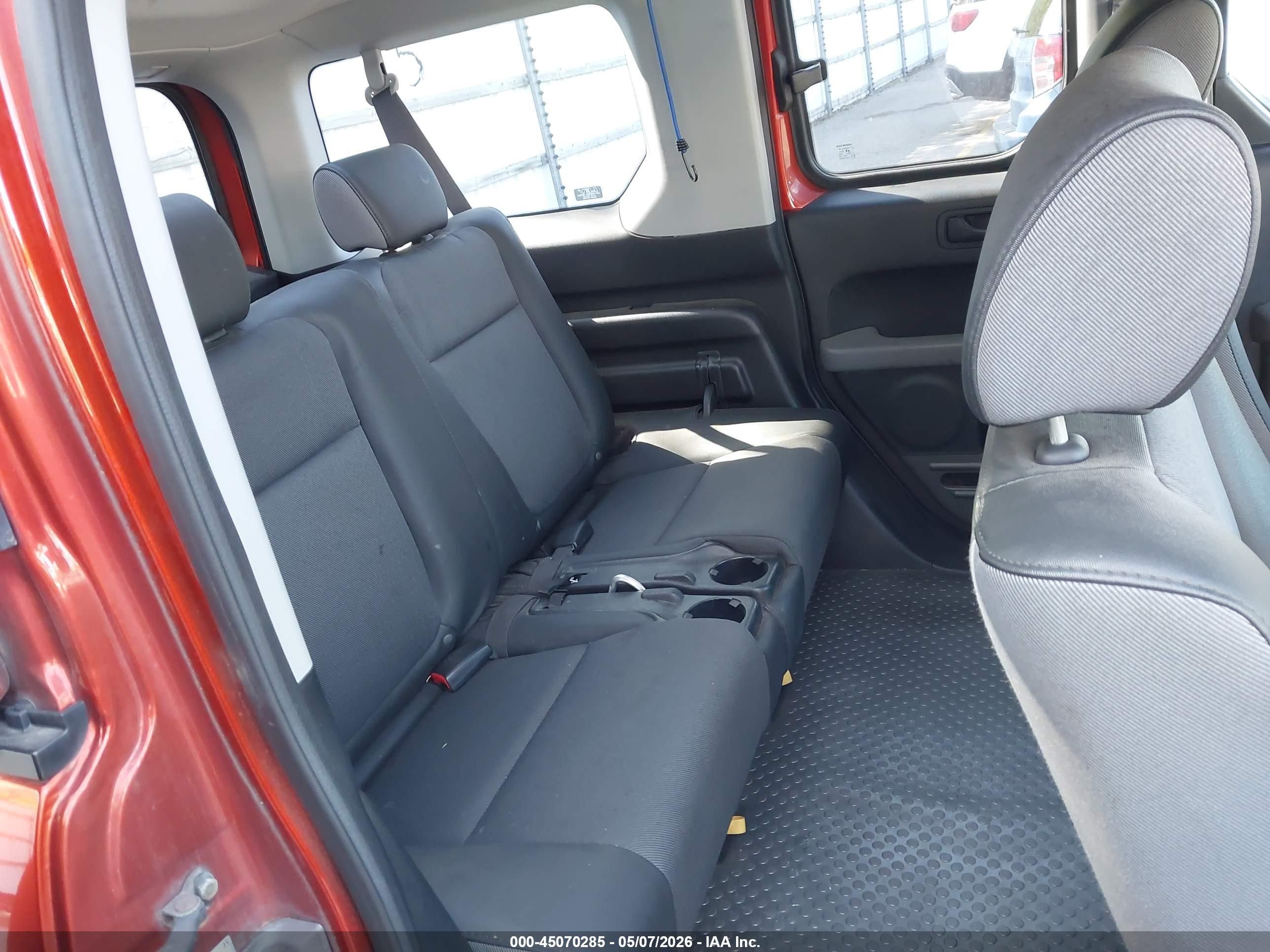 HONDA ELEMENT image 8