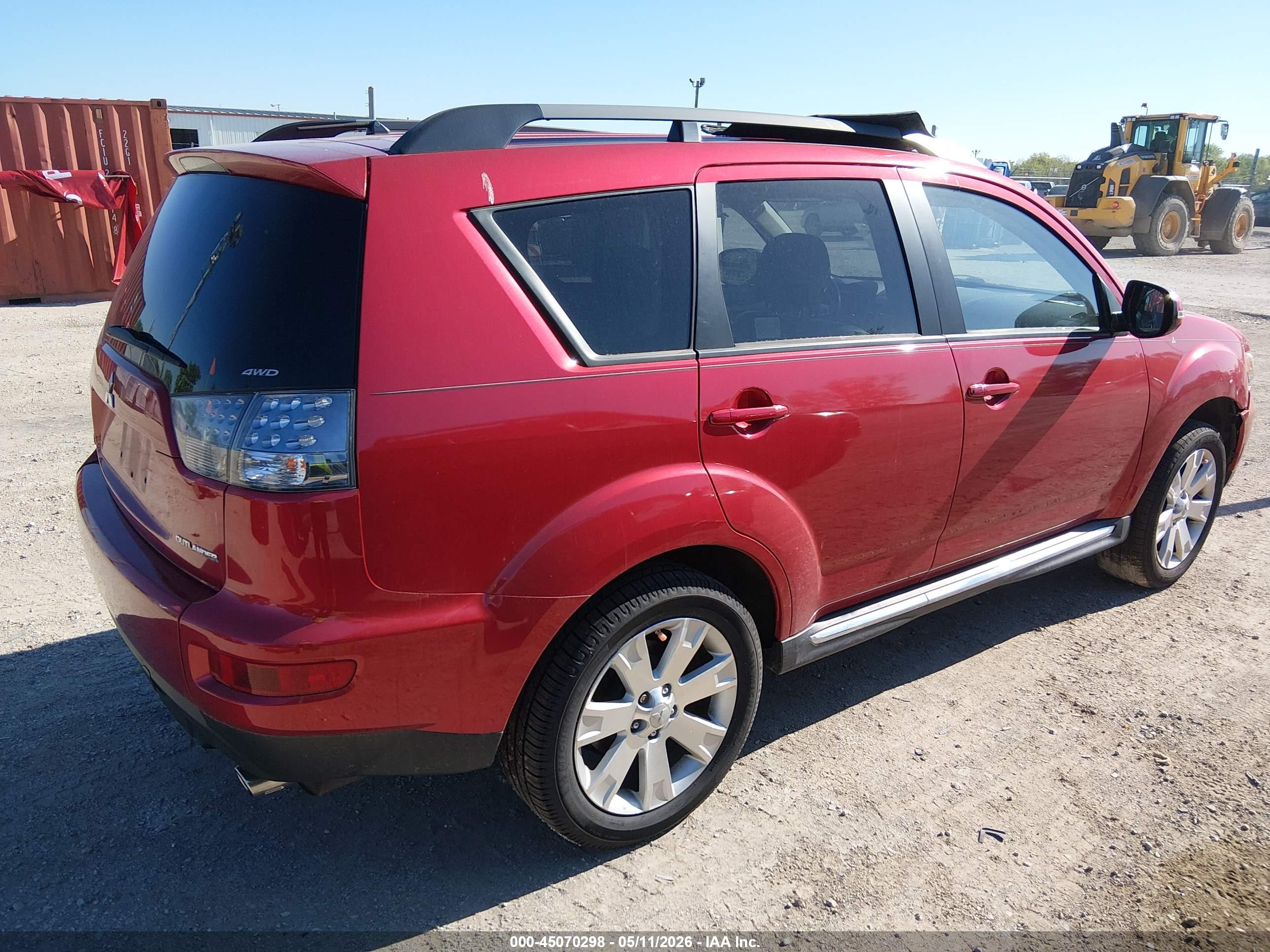 MITSUBISHI OUTLANDER image 4