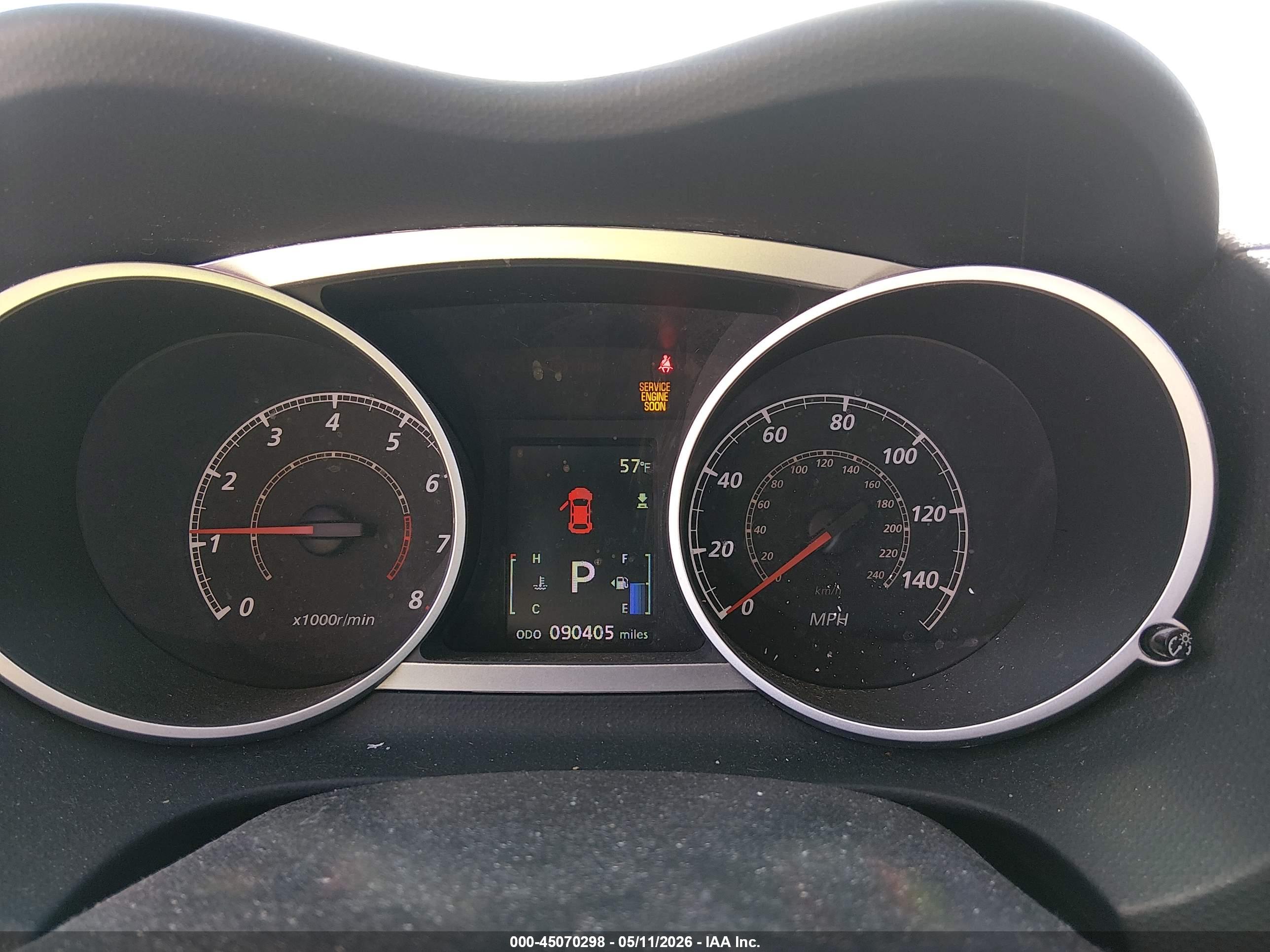 MITSUBISHI OUTLANDER image 7