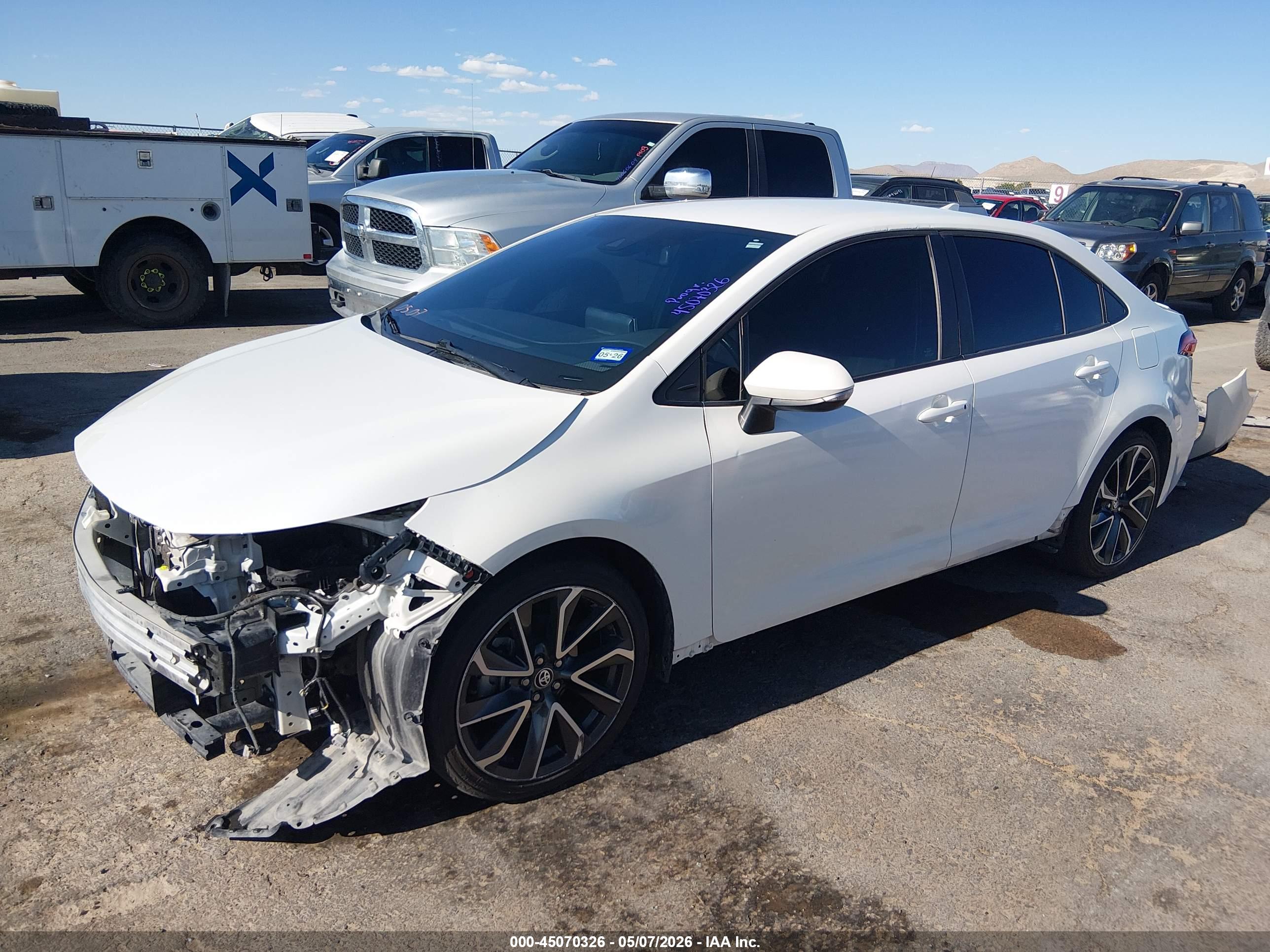 TOYOTA COROLLA image 2