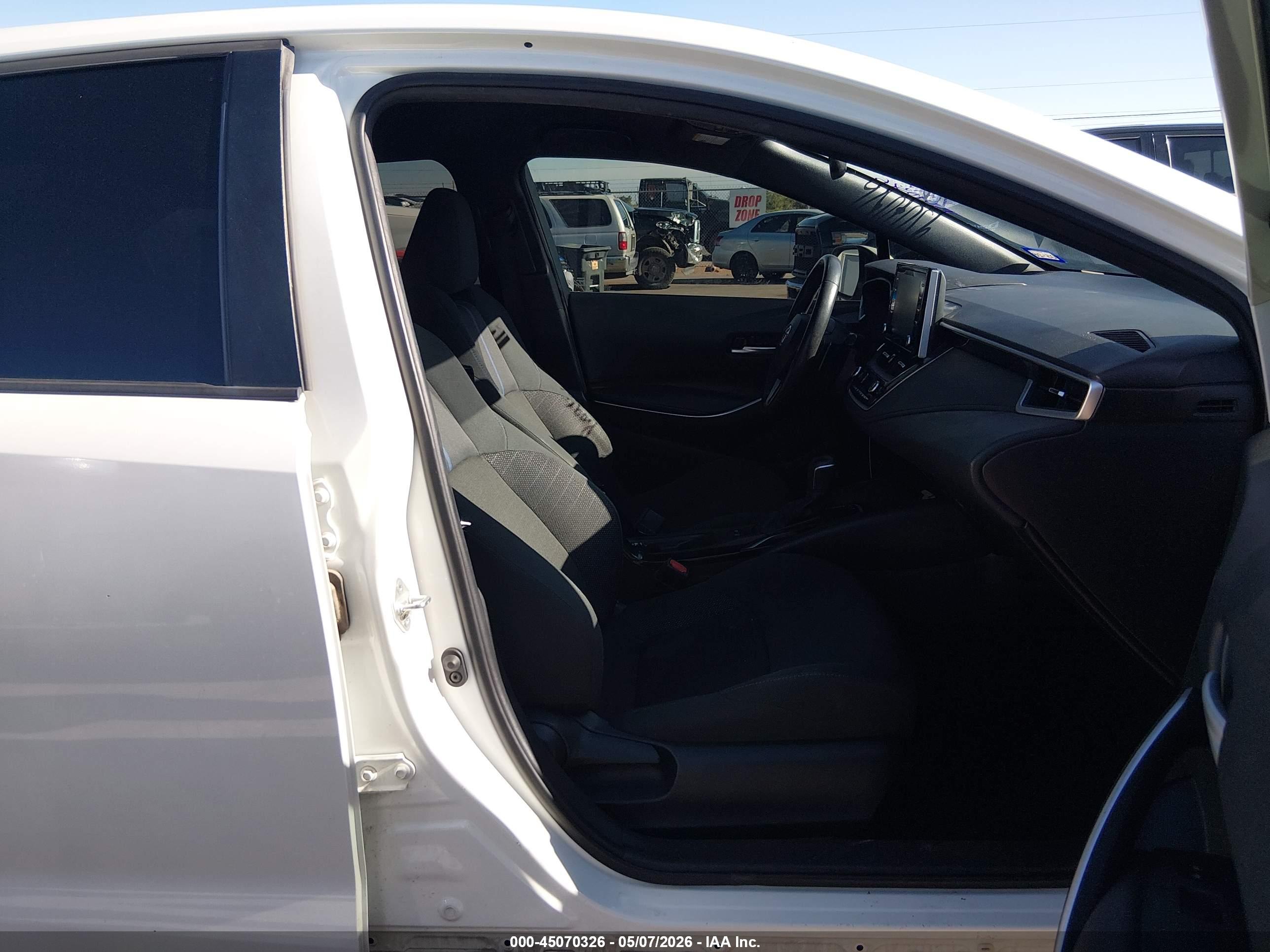 TOYOTA COROLLA image 5