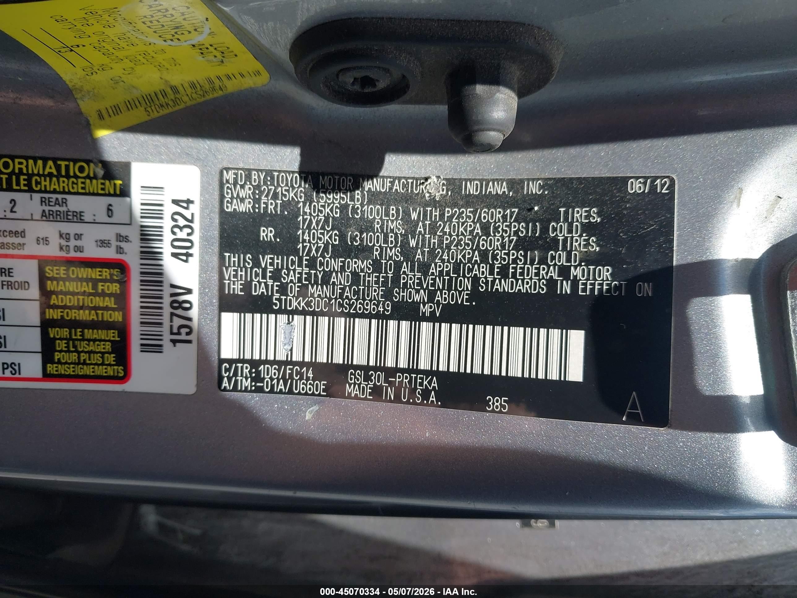TOYOTA SIENNA image 9