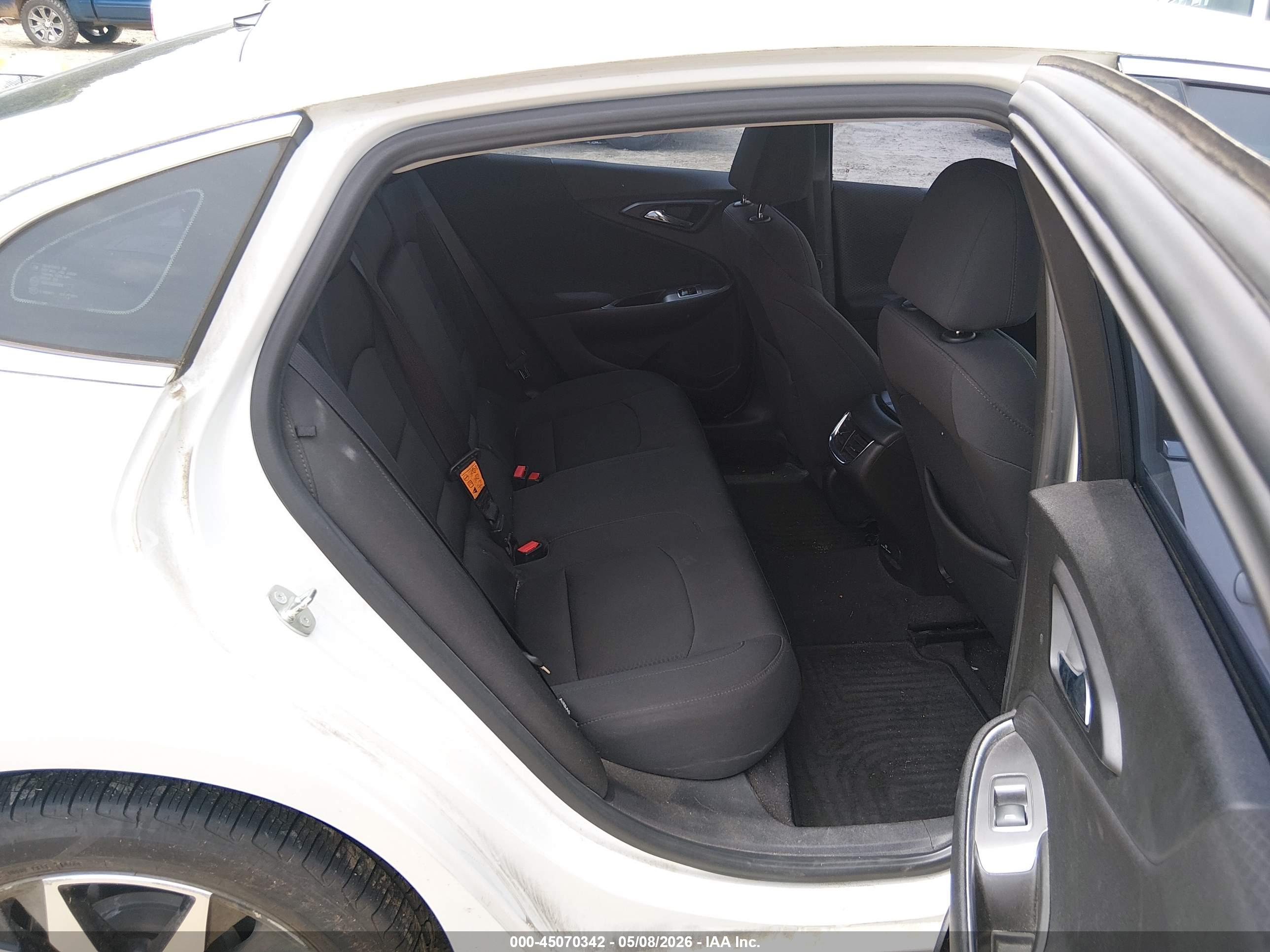 CHEVROLET MALIBU image 8