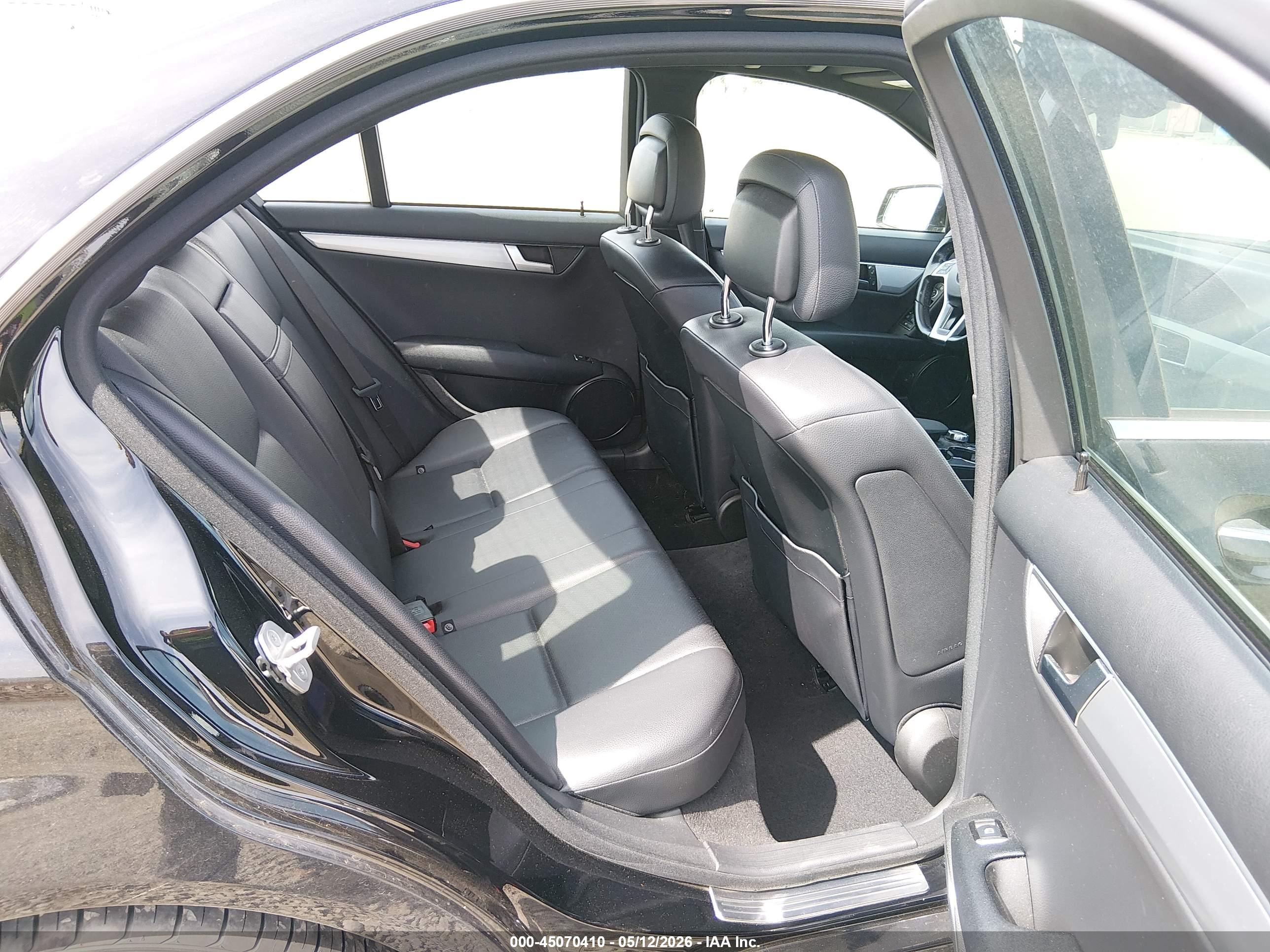 MERCEDES-BENZ C image 8