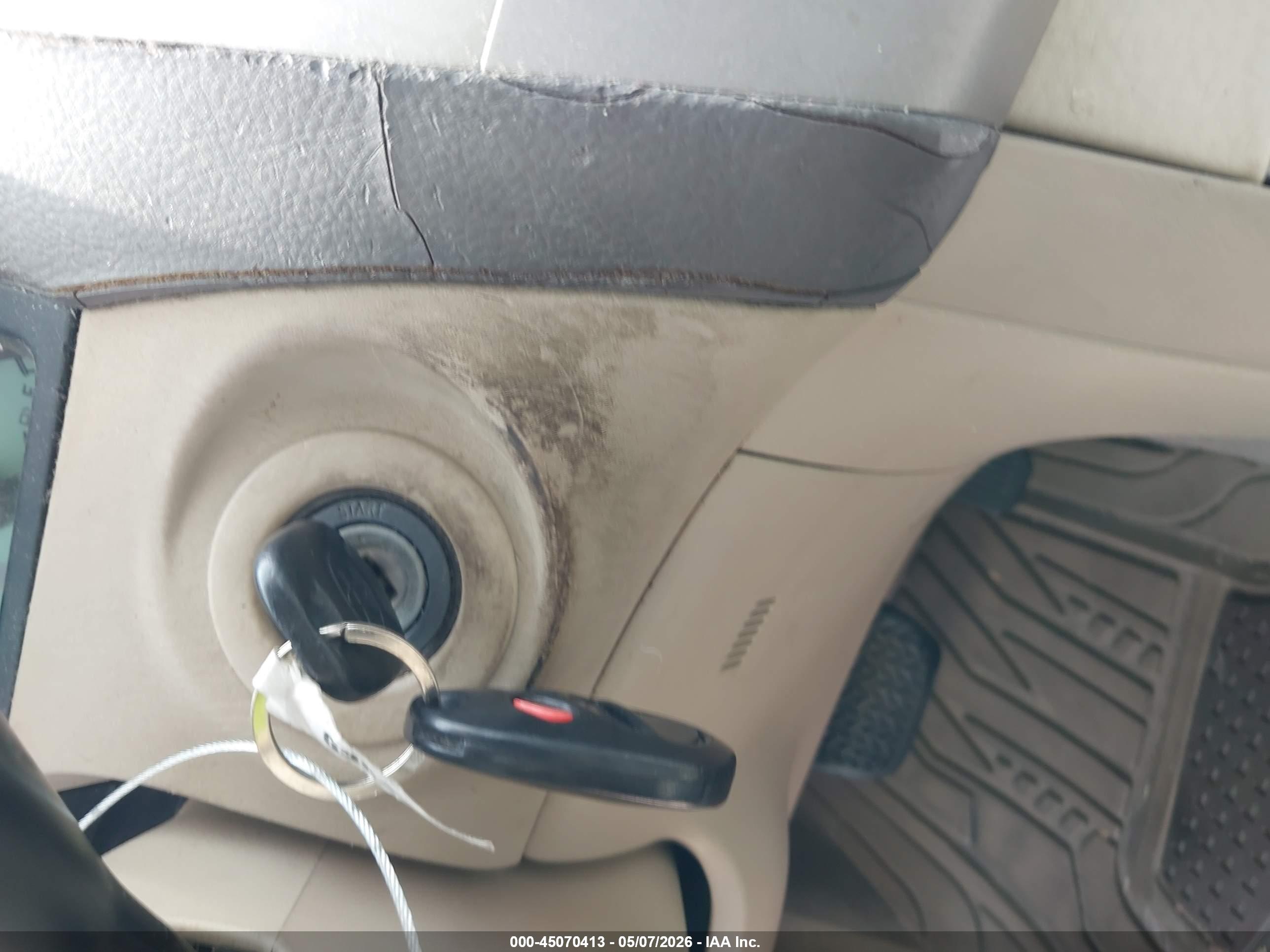 TOYOTA CAMRY image 11