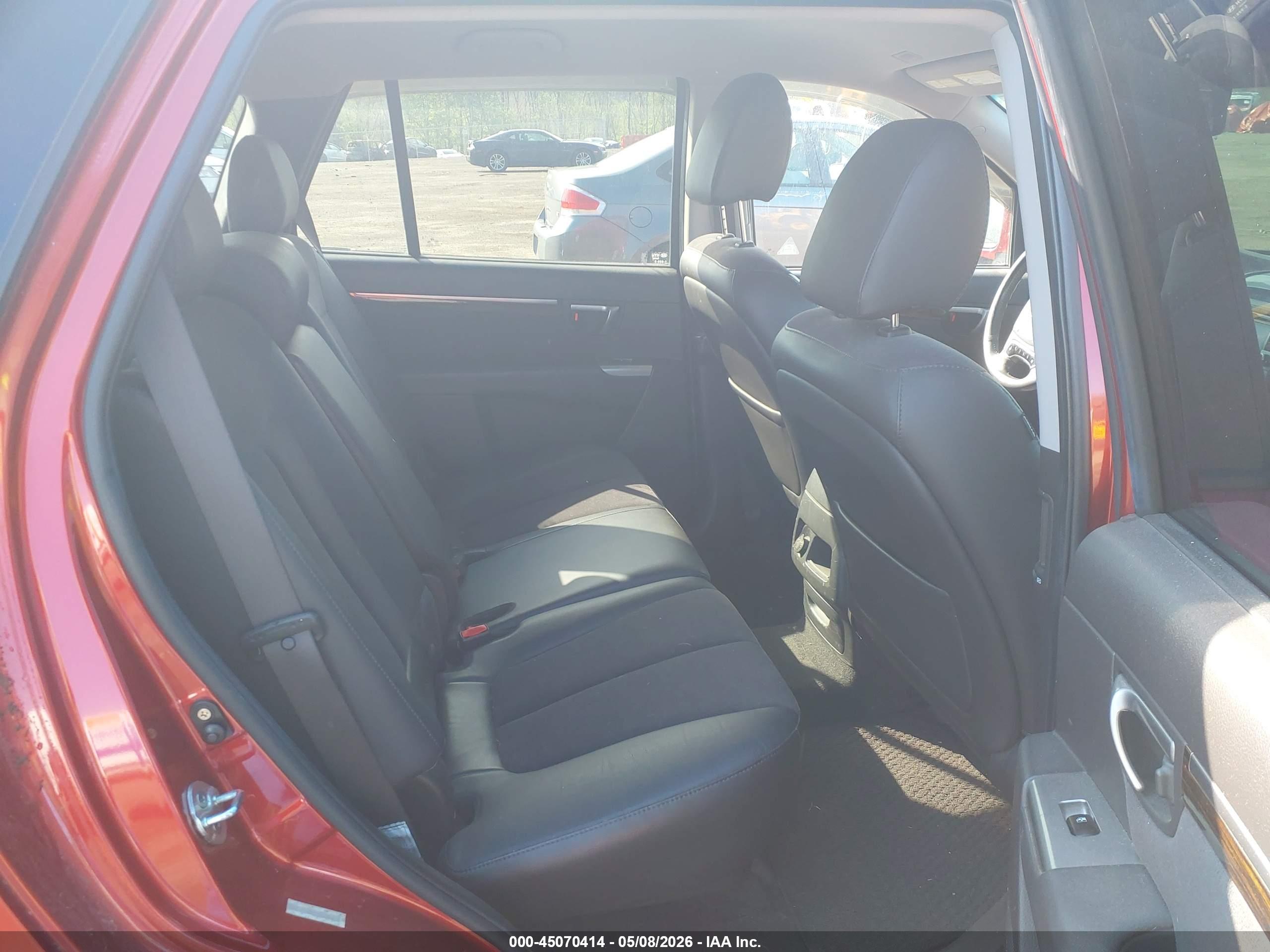 HYUNDAI SANTA image 8