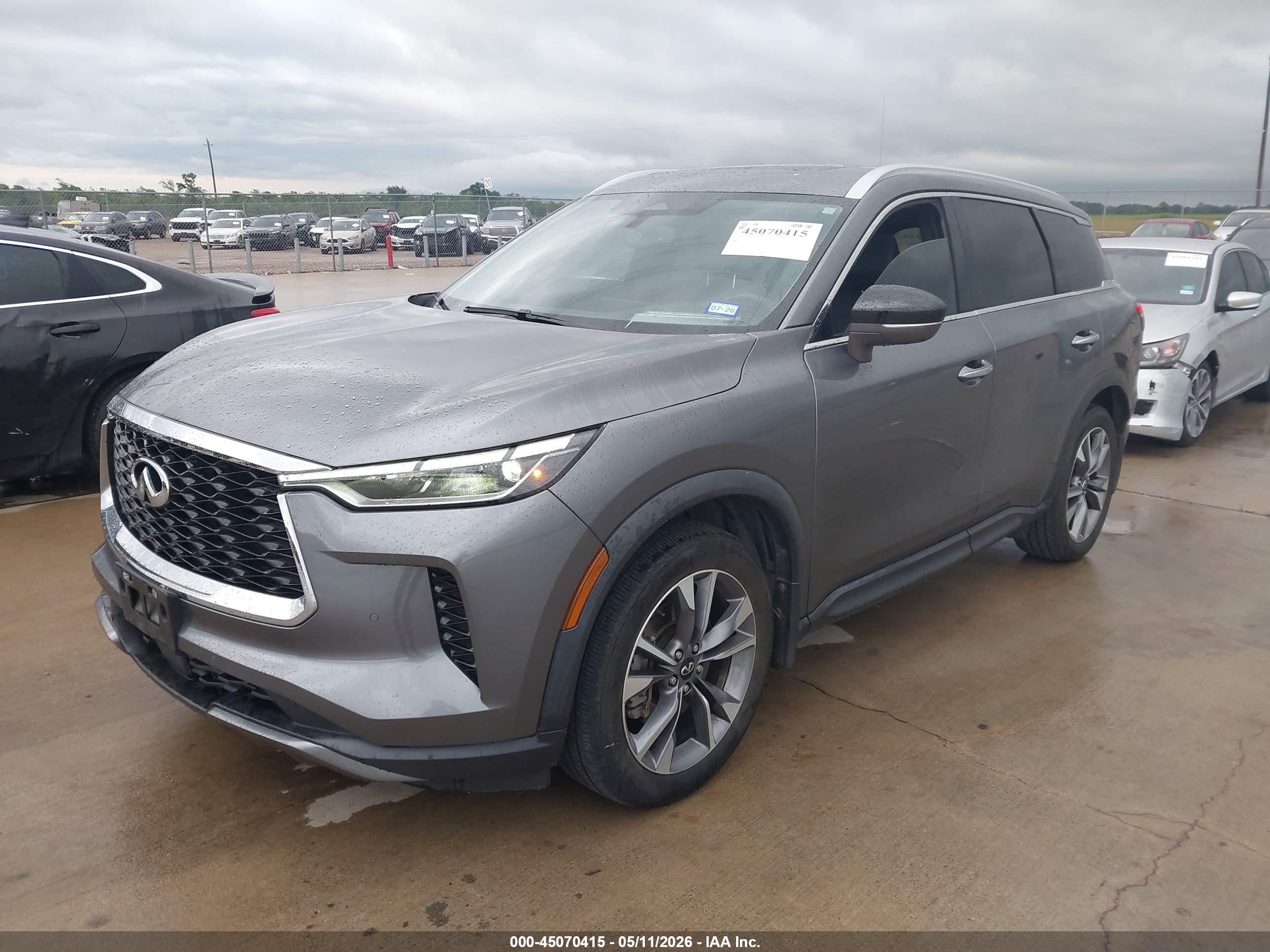 INFINITI QX60 image 2