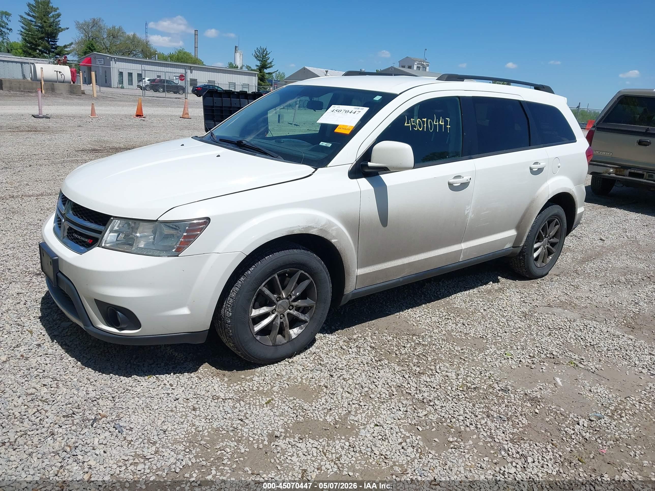 DODGE JOURNEY image 2
