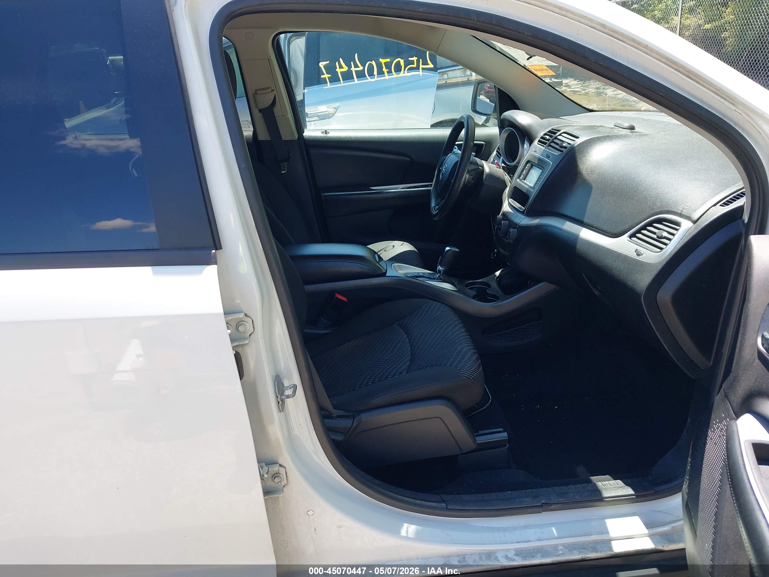 DODGE JOURNEY image 5