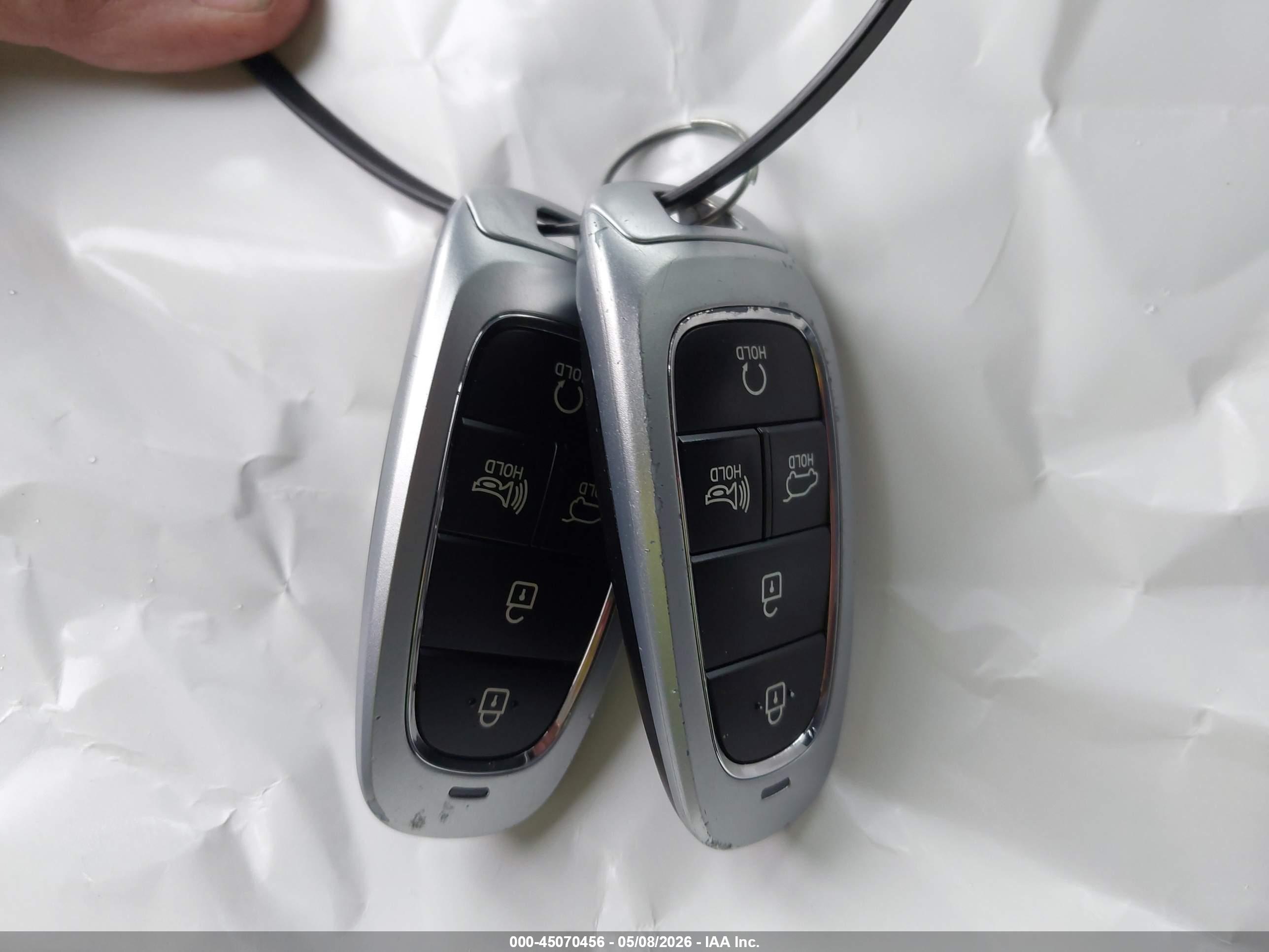 HYUNDAI TUCSON image 11