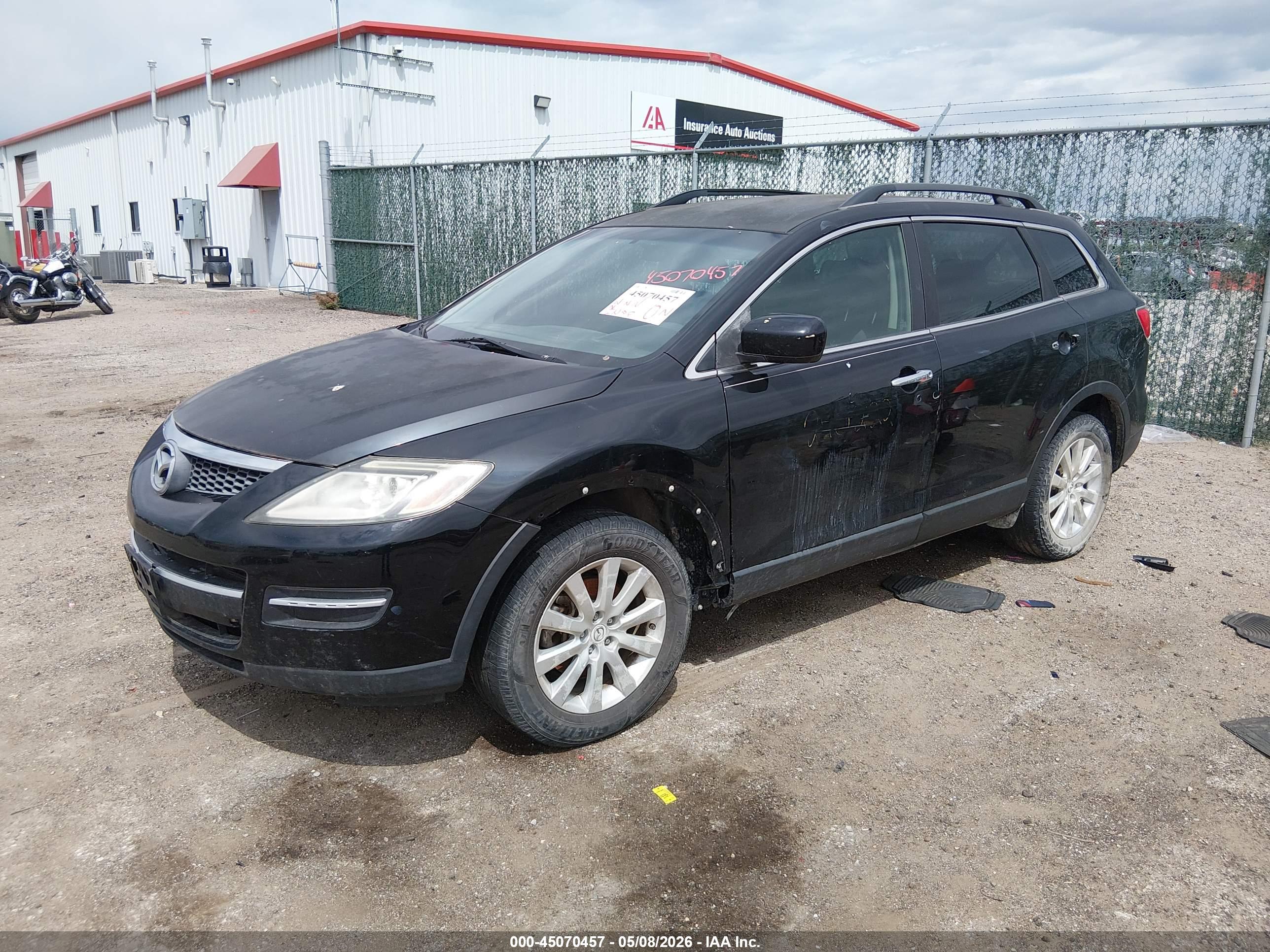 MAZDA CX-9 image 2