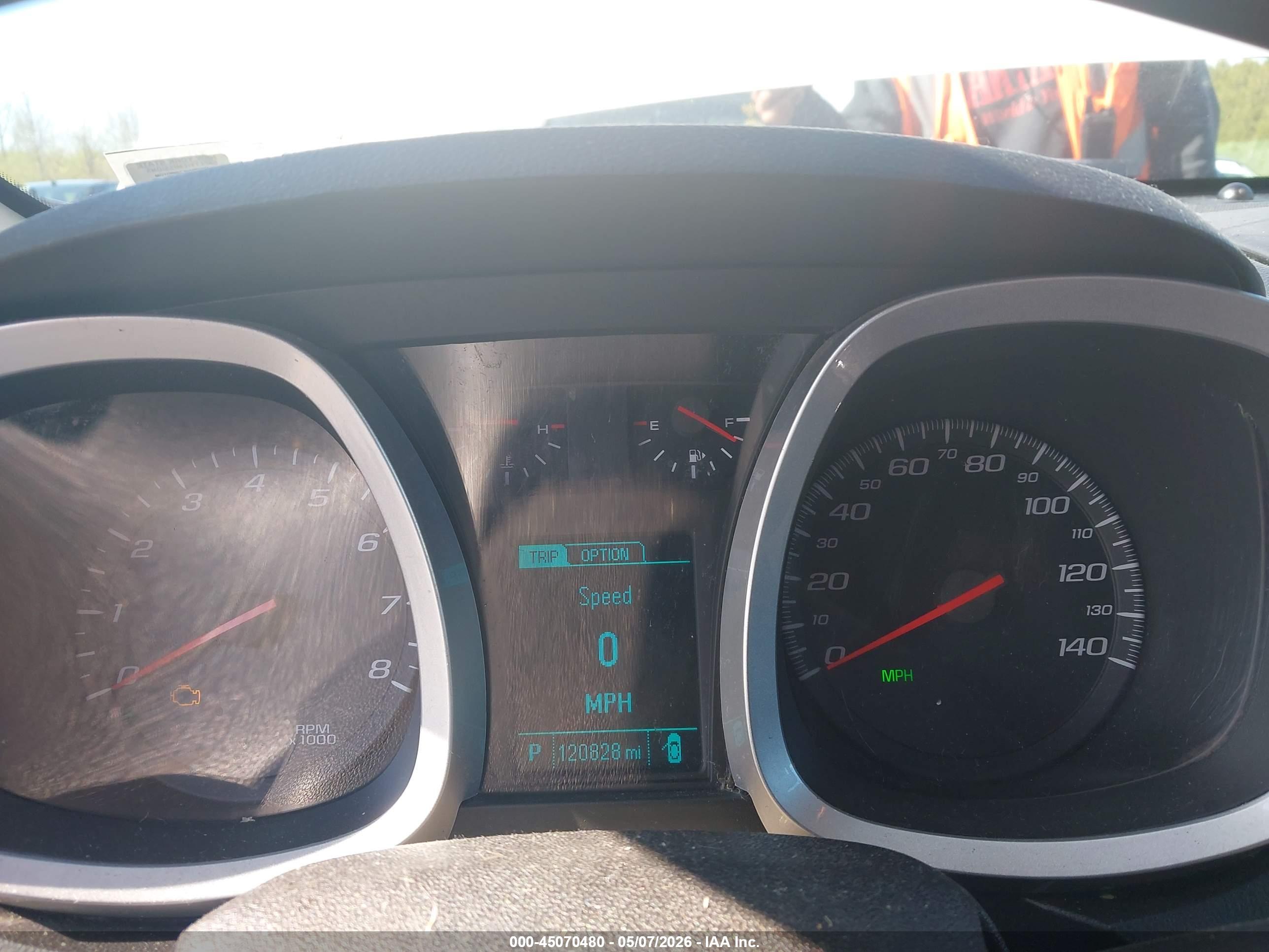 CHEVROLET EQUINOX image 7