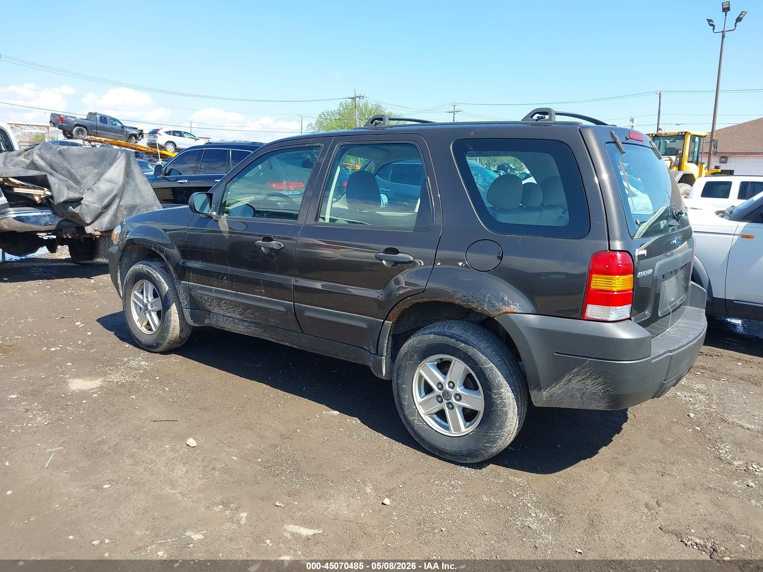 FORD ESCAPE image 3