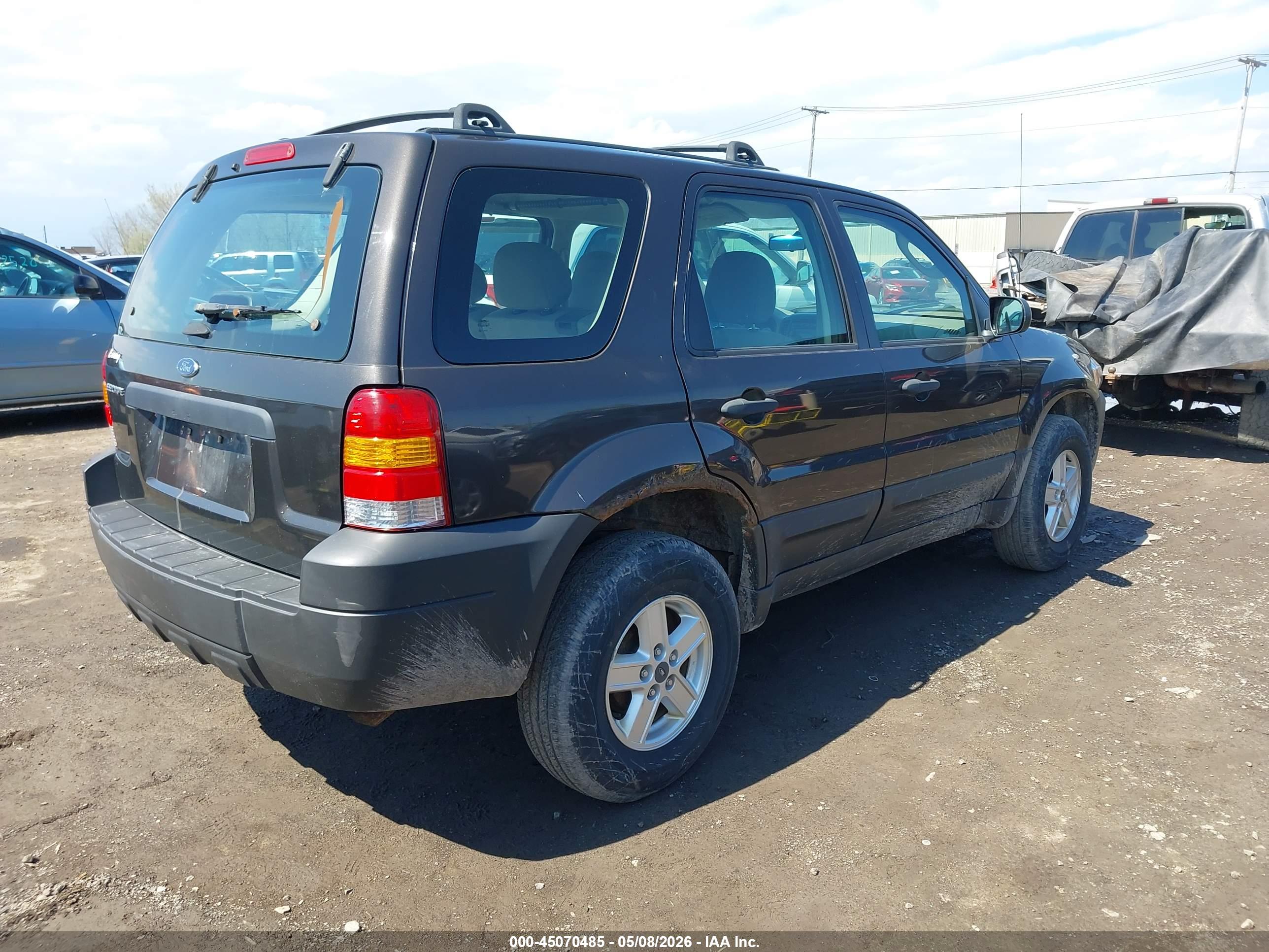 FORD ESCAPE image 4