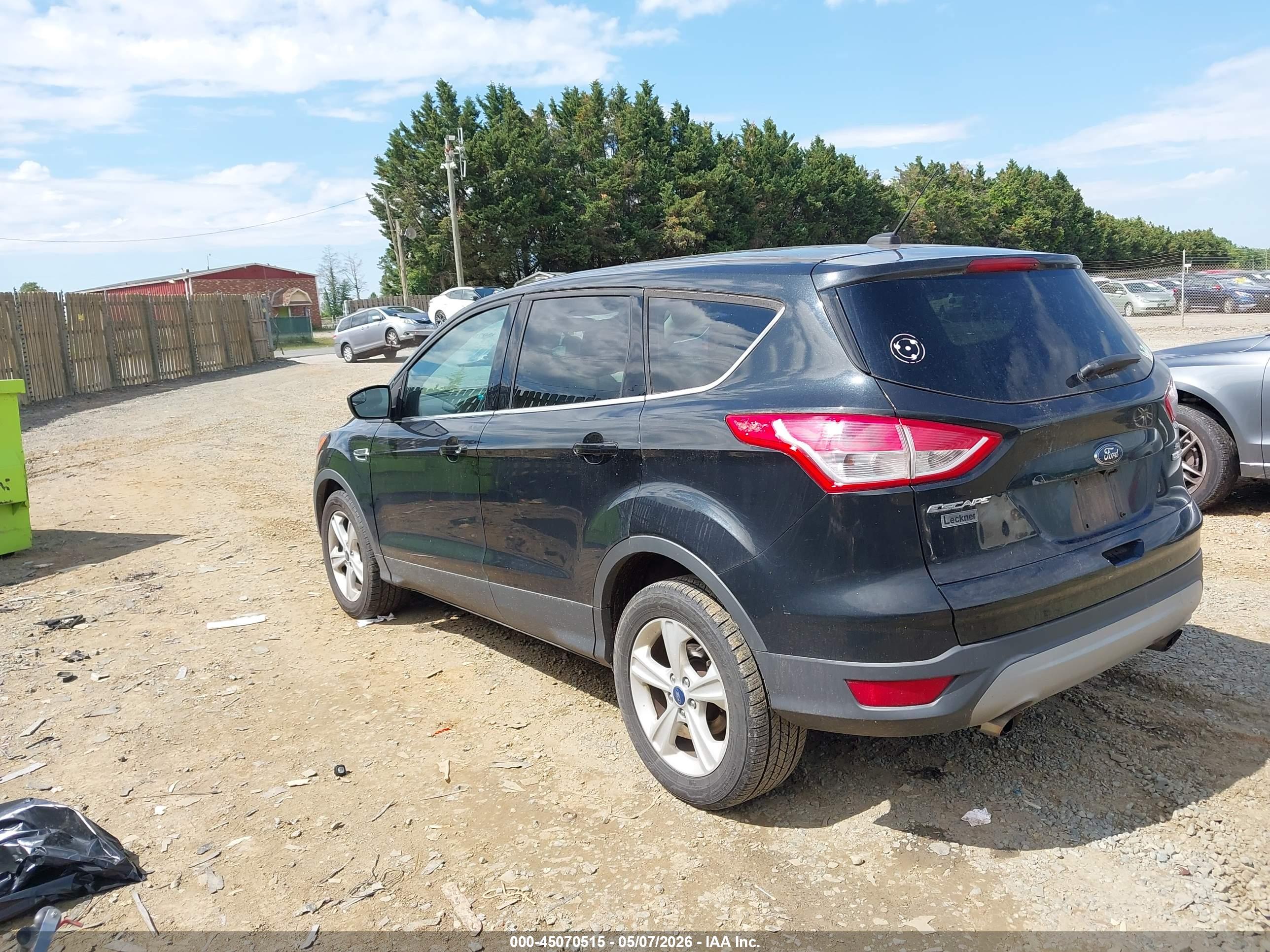 FORD ESCAPE image 3