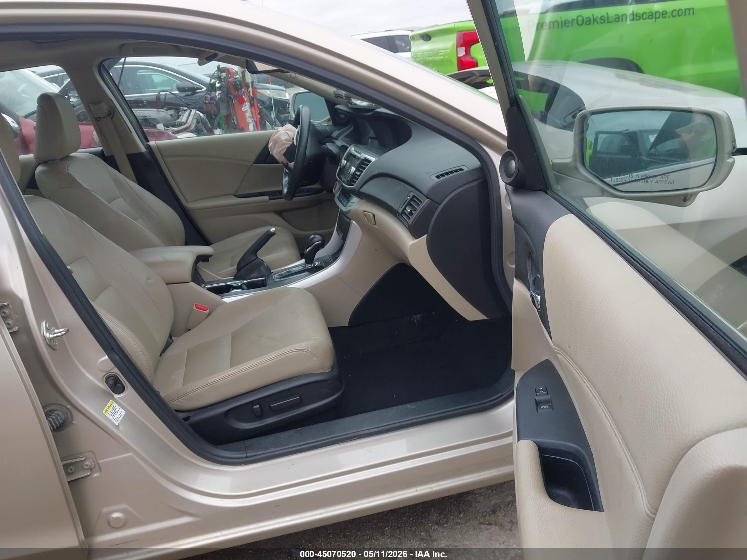HONDA ACCORD image 5