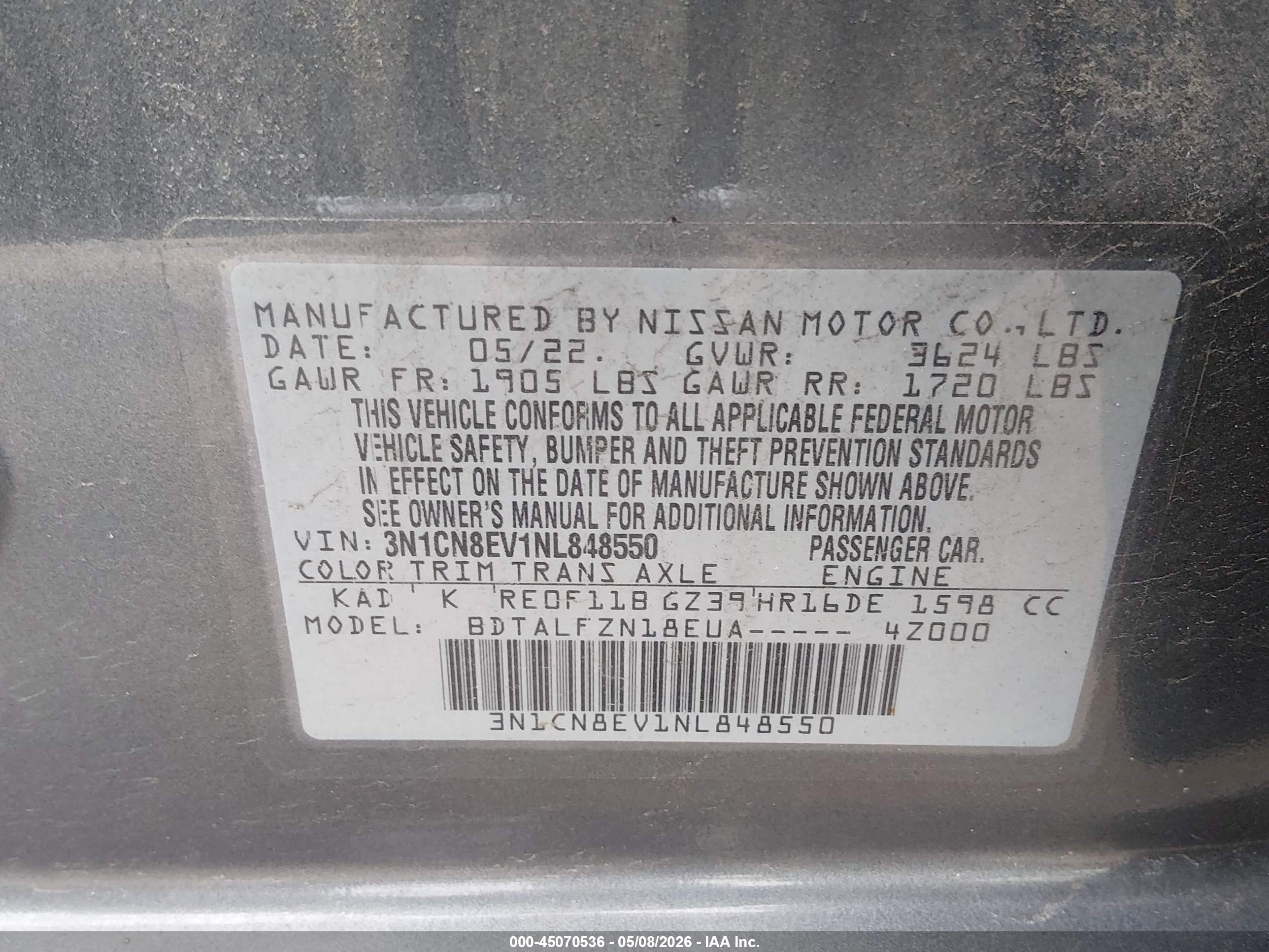 NISSAN VERSA image 9