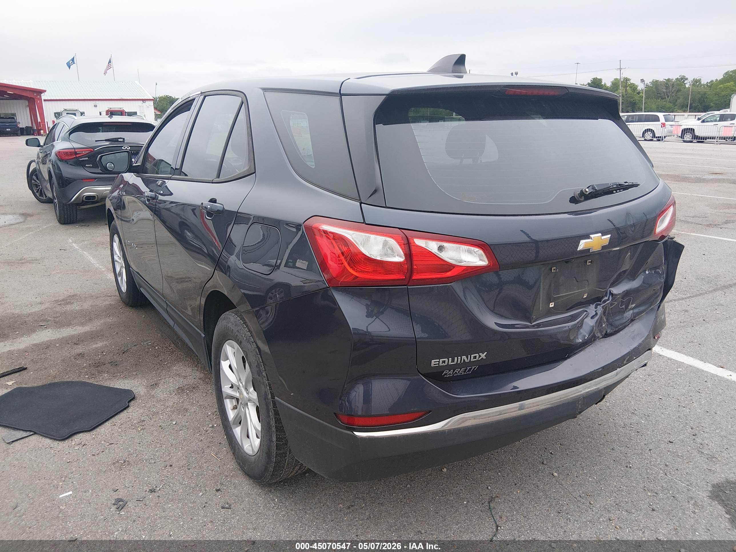 CHEVROLET EQUINOX image 3