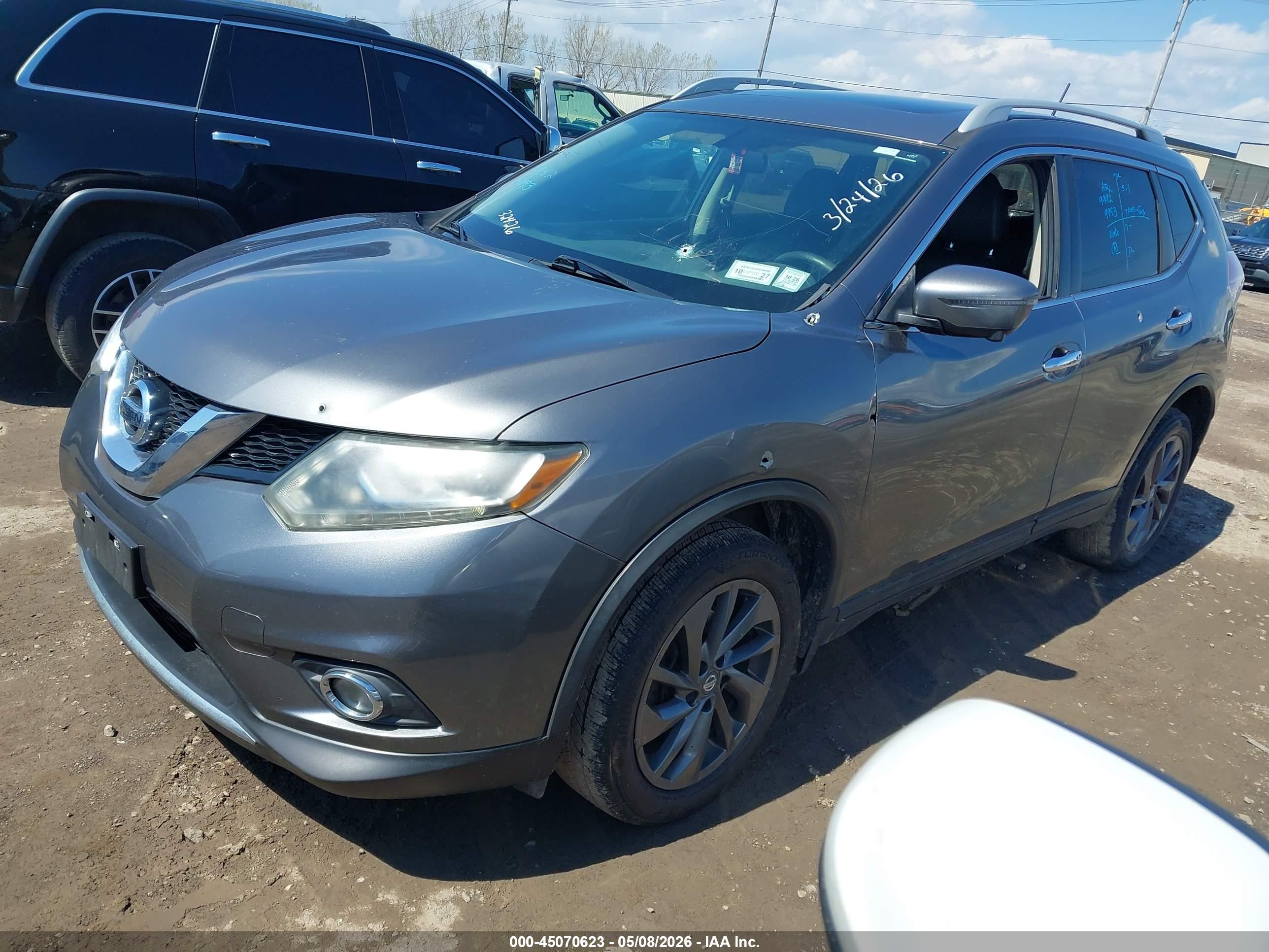 NISSAN ROGUE image 2