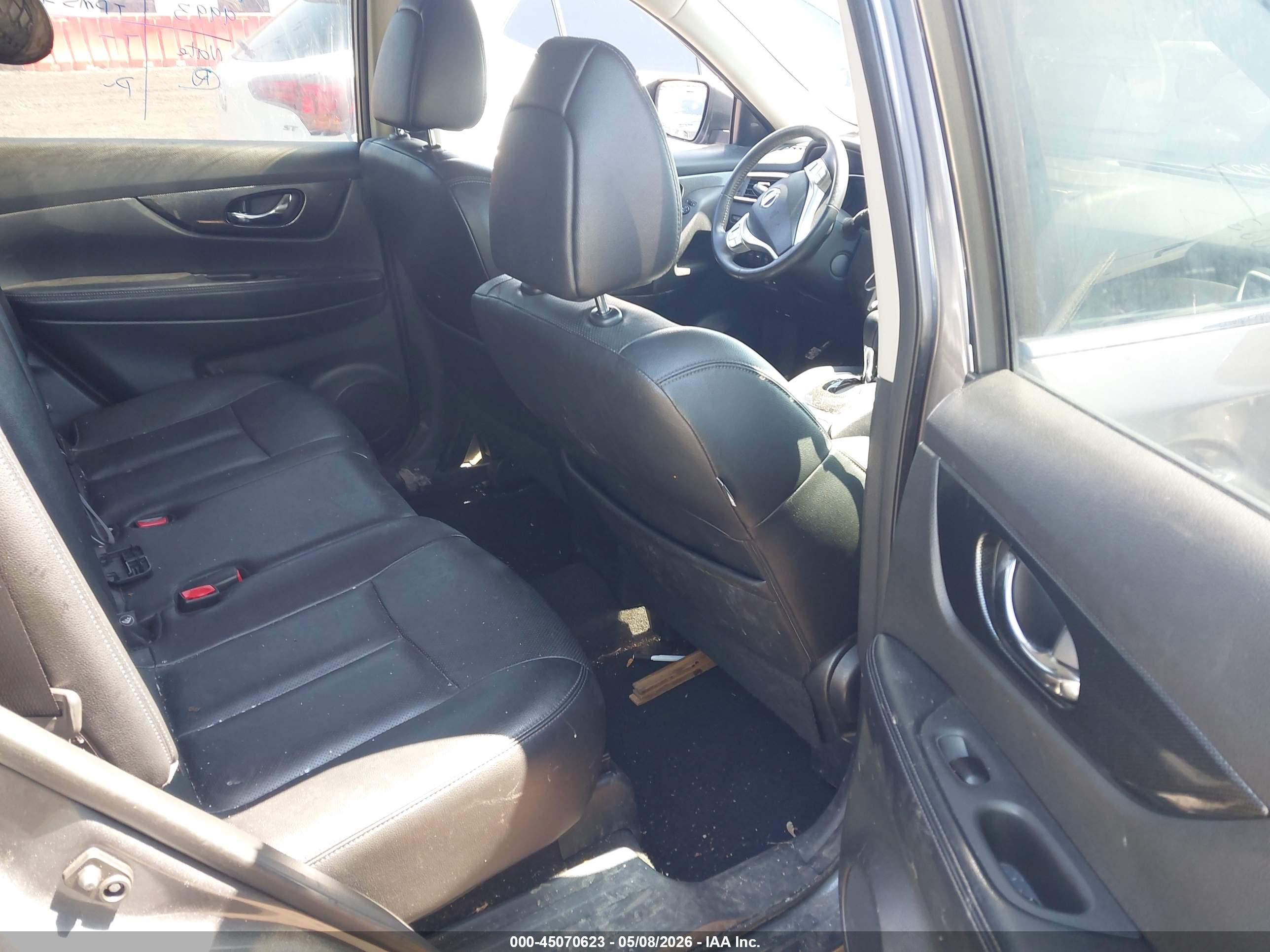 NISSAN ROGUE image 8