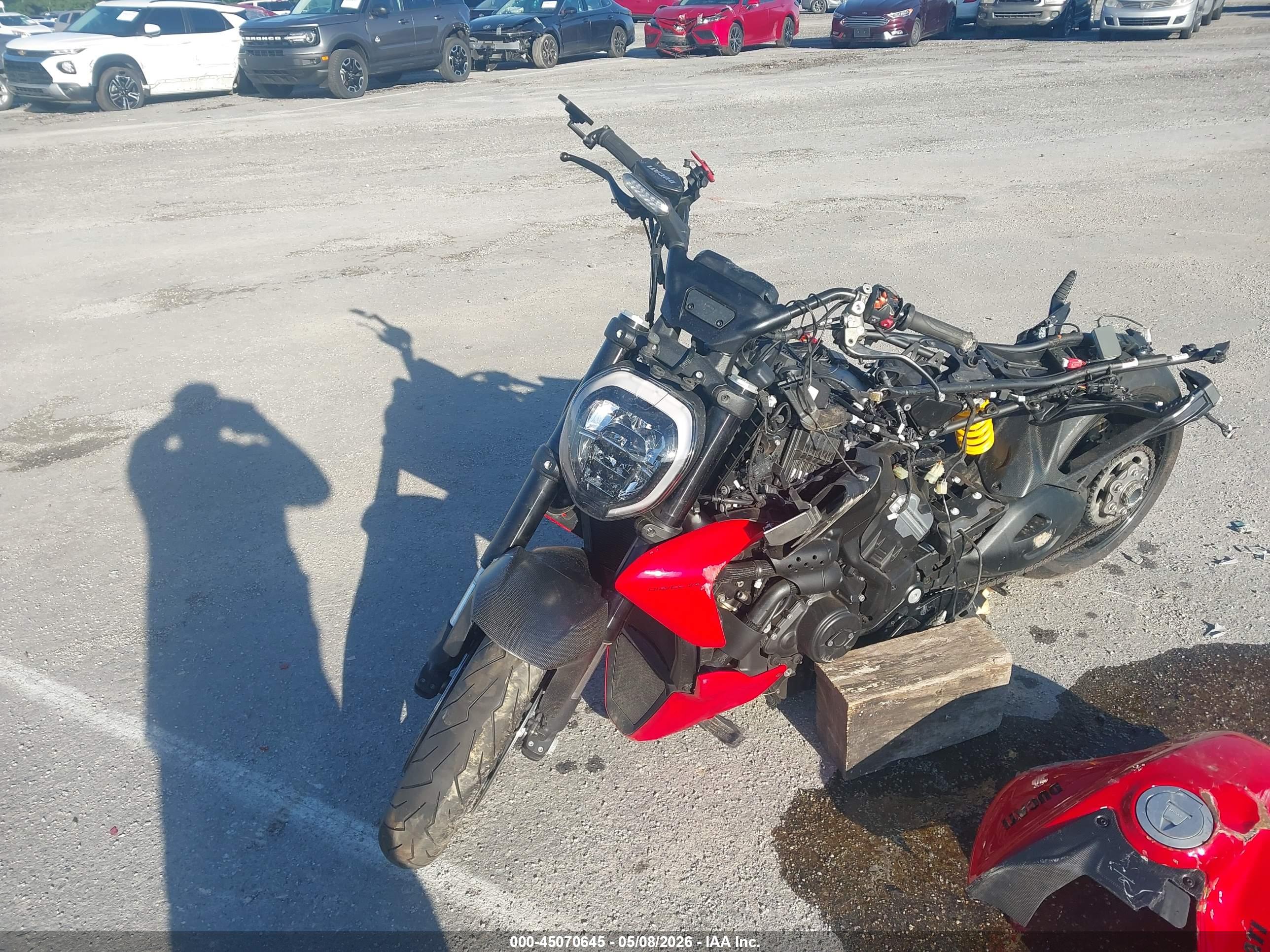 DUCATI DIAVEL image 2