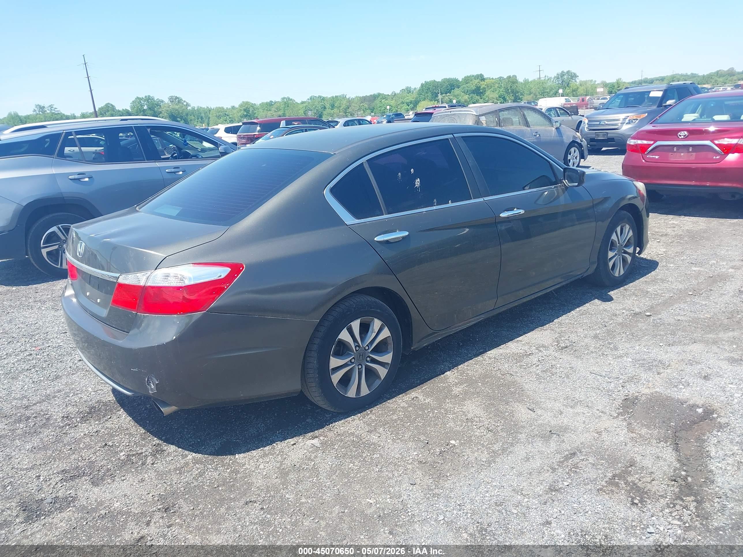 HONDA ACCORD image 4