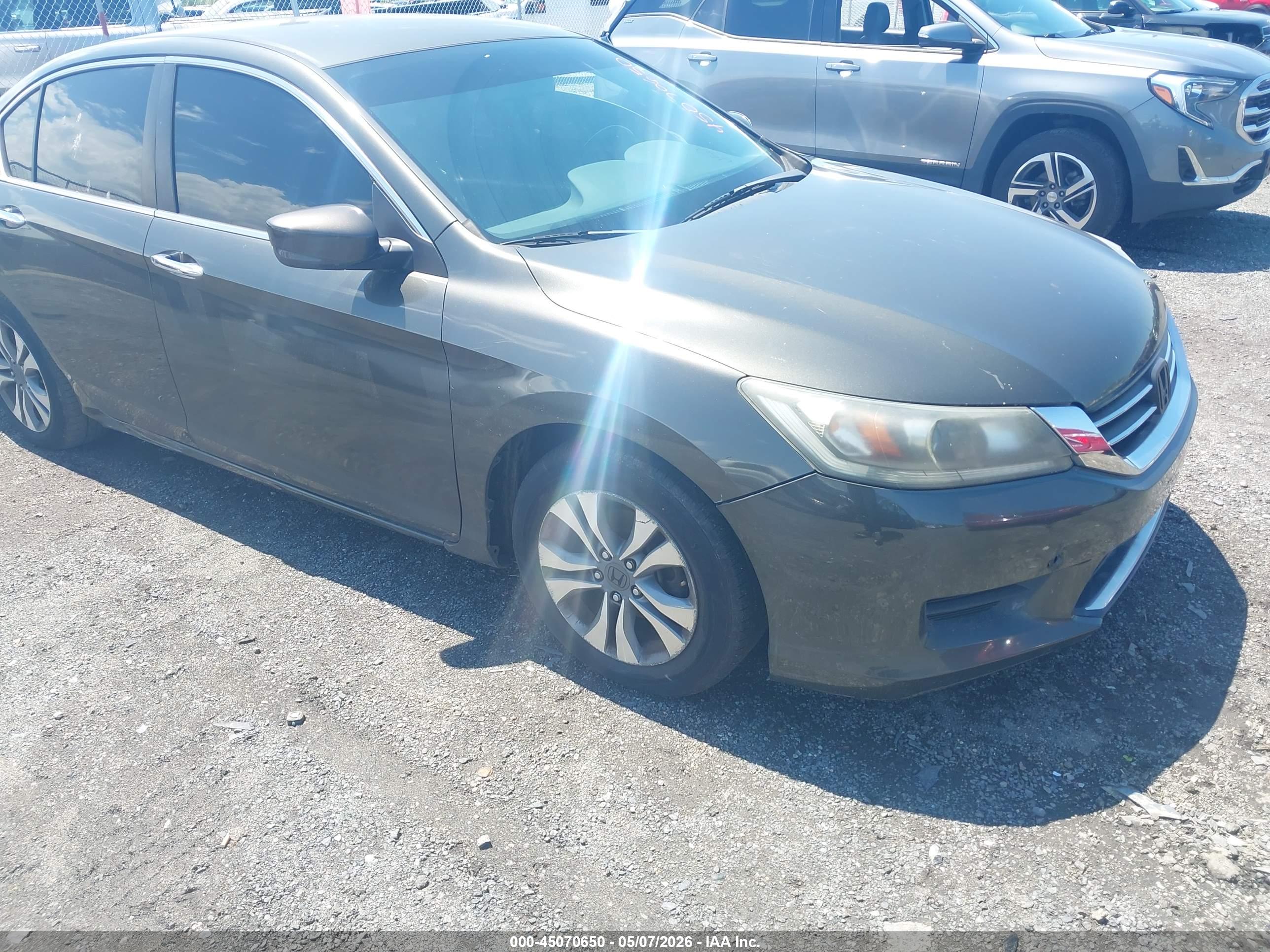 HONDA ACCORD image 6